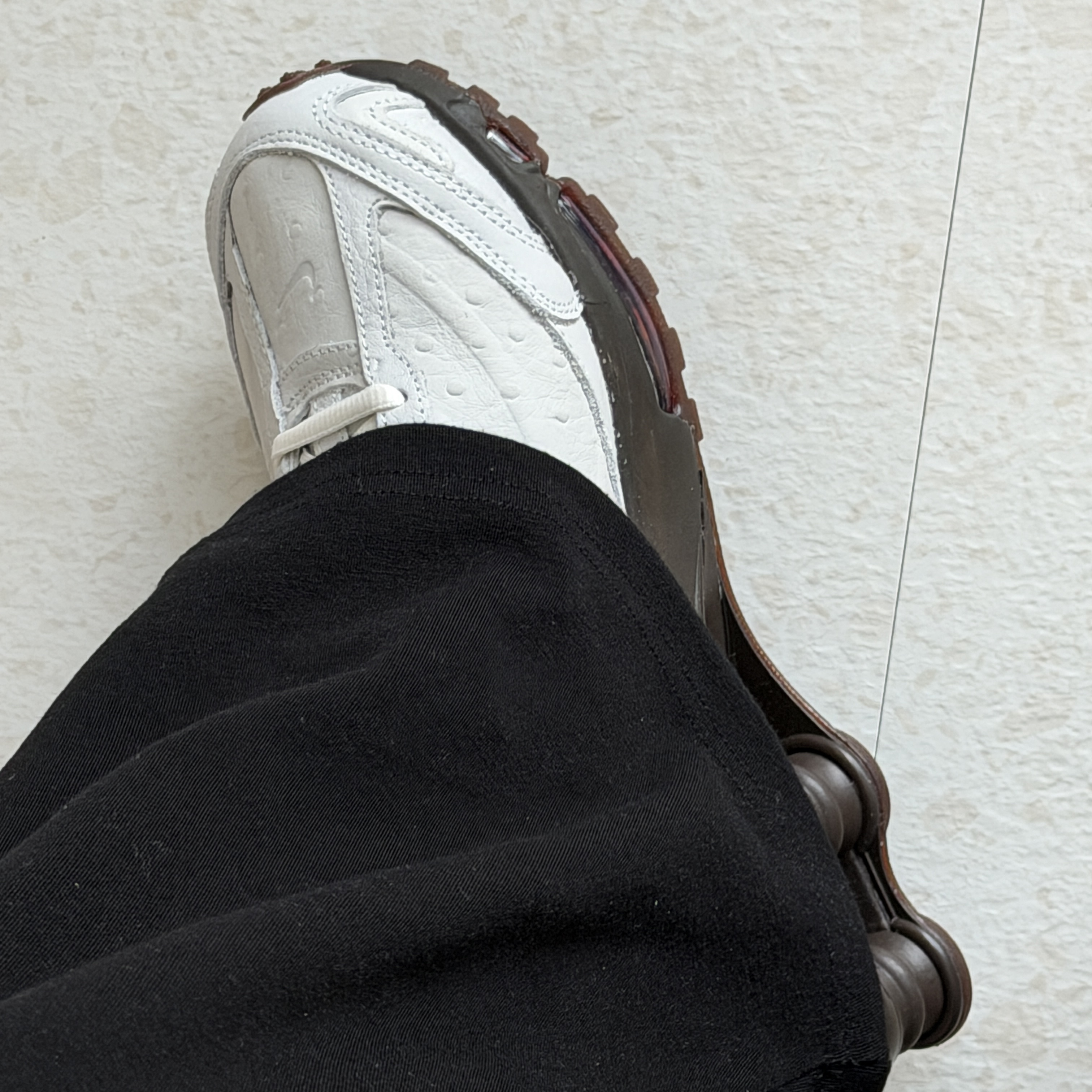 Nike Shox Ride 2 Premium Off White Baroque Brown 착용 스타일