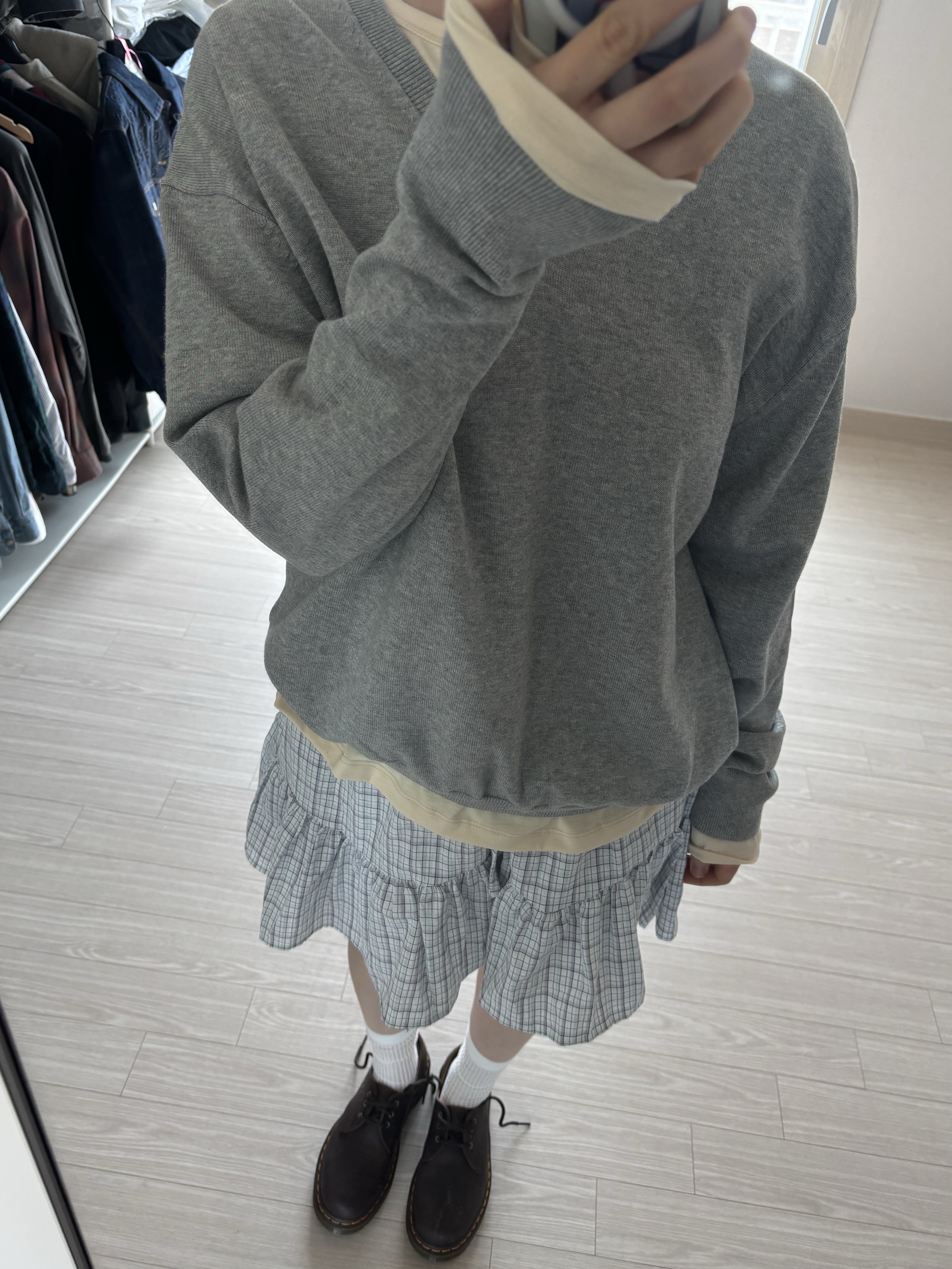 Dr. Martens 1461 Crazy Horse Dark Brown 착용 스타일 - 3