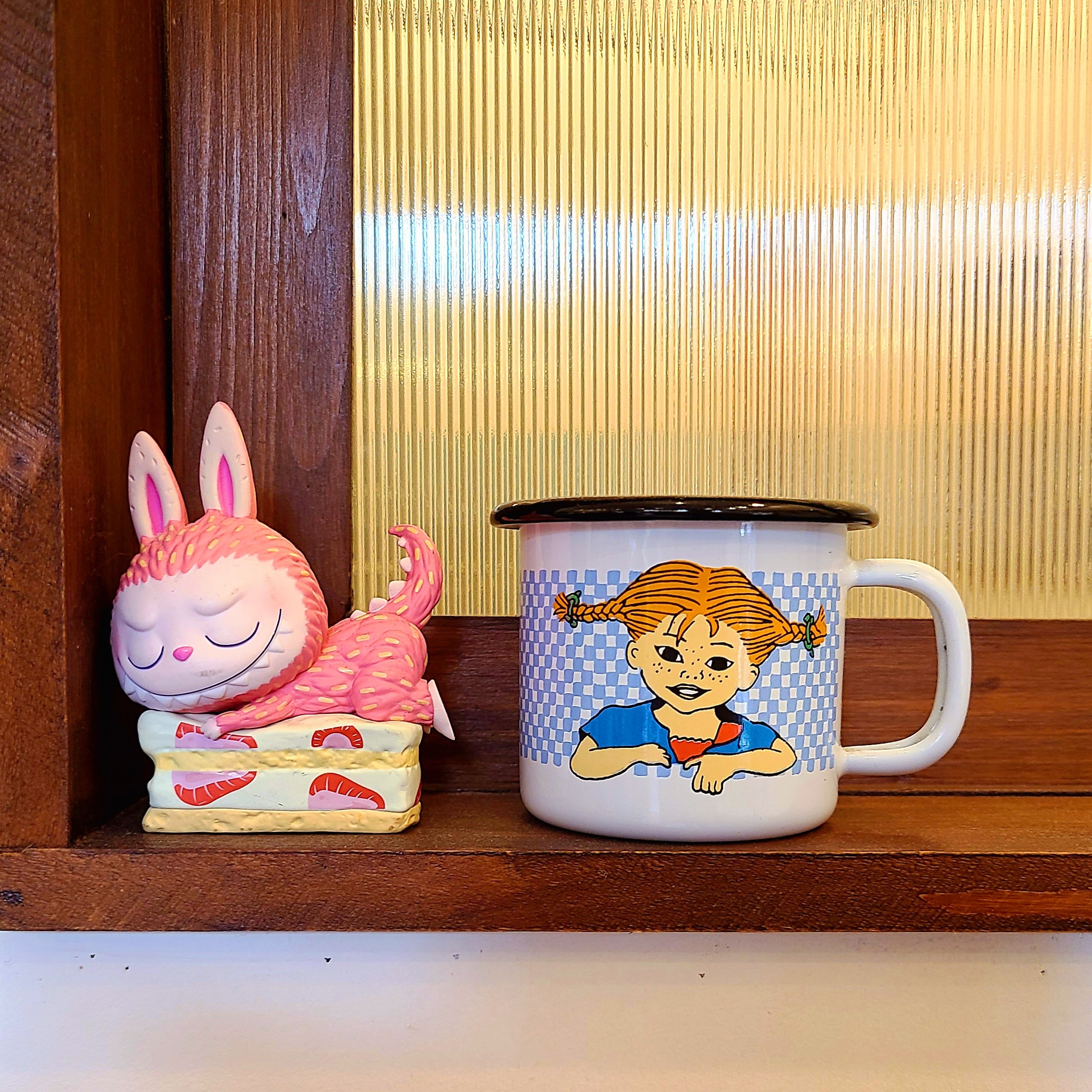 Pop Mart Labubu The Monsters Patisseries Series Strawberry Fraisier Cake (Opened Case), Pop Mart Labubu The Monsters Patisseries Series Sealed Case (1 Blind Box) 착용 스타일 - 2