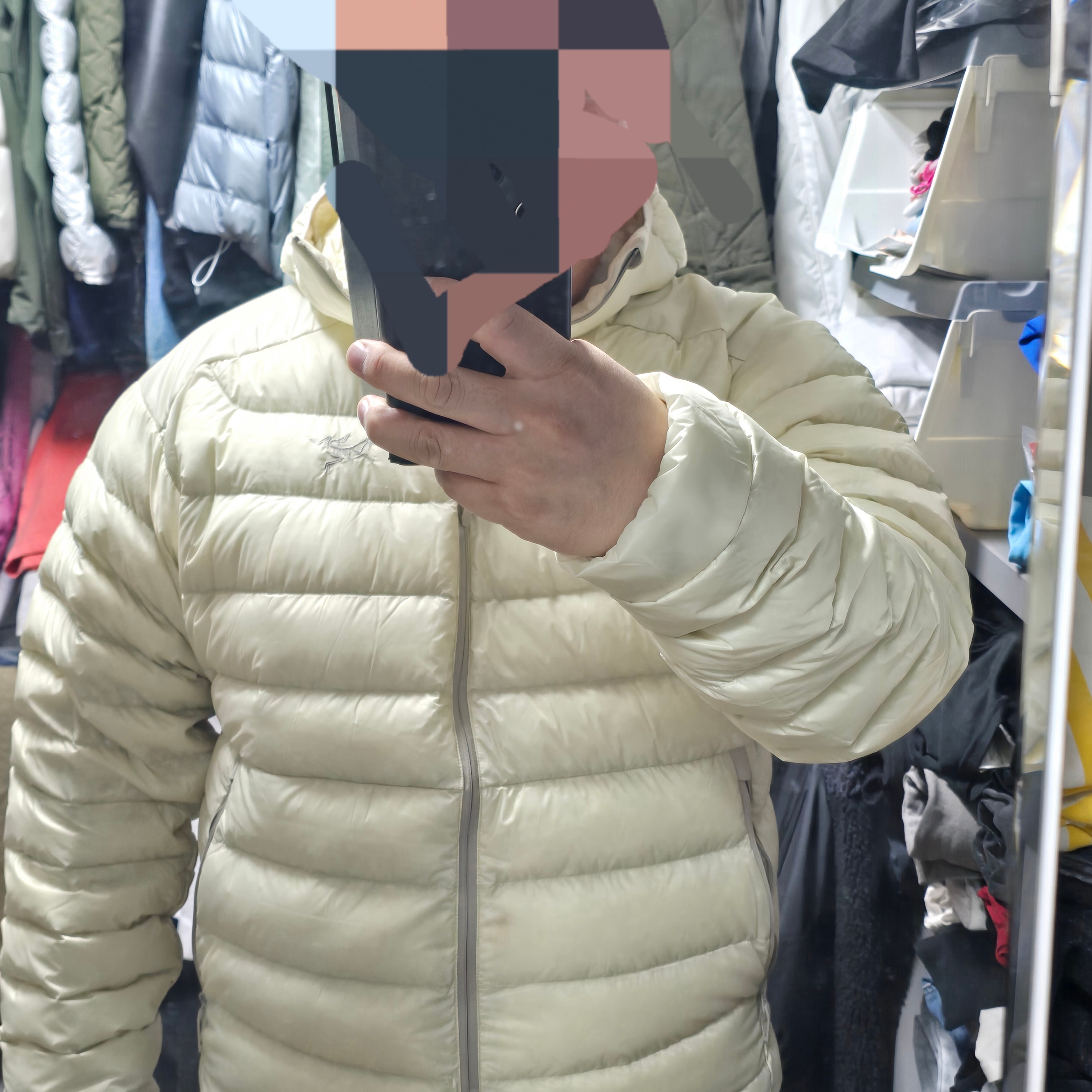Arc'teryx Cerium Hoody Sea Salt 착용 스타일 - 2