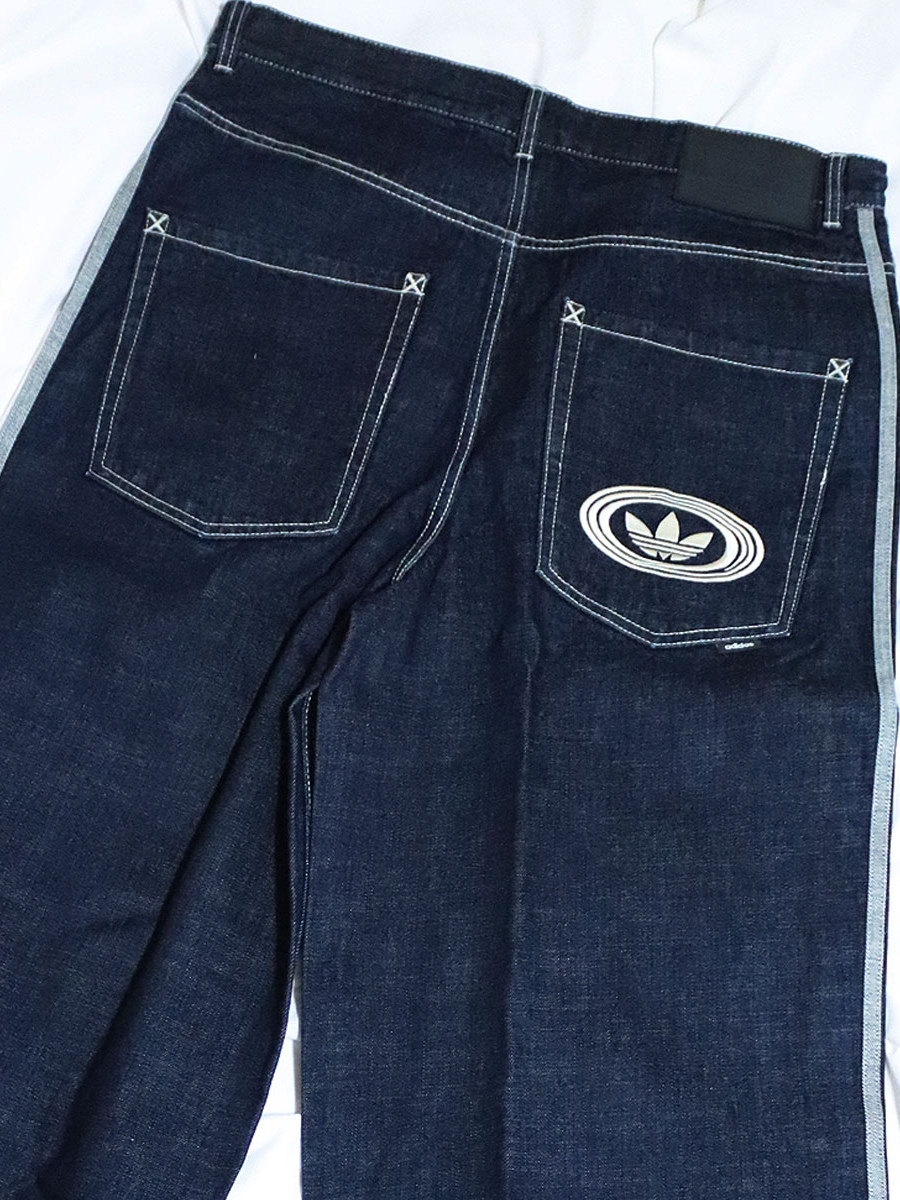 Adidas Originals 90s Alternative Sport Wide Leg Skater Jeans Night Navy - KR Sizing, Adidas Originals 90s Alternative Sport Wide Leg Skater Jeans Night Navy - US Sizing 착용 스타일 - 2