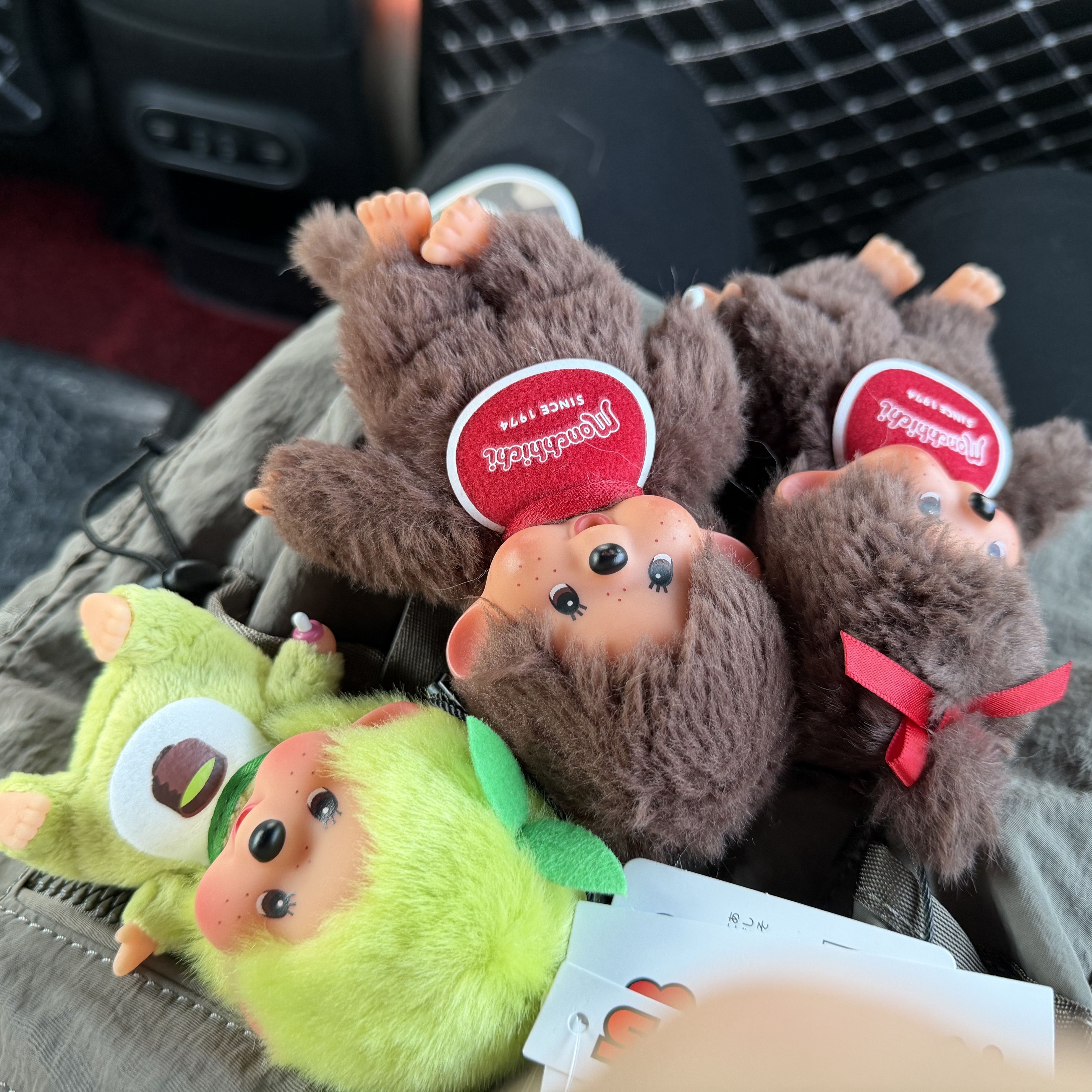 Monchhichi Green Tea Bighead SS Key Chain Green, Monchhichi SS Boy Key Chain Brown 착용 스타일