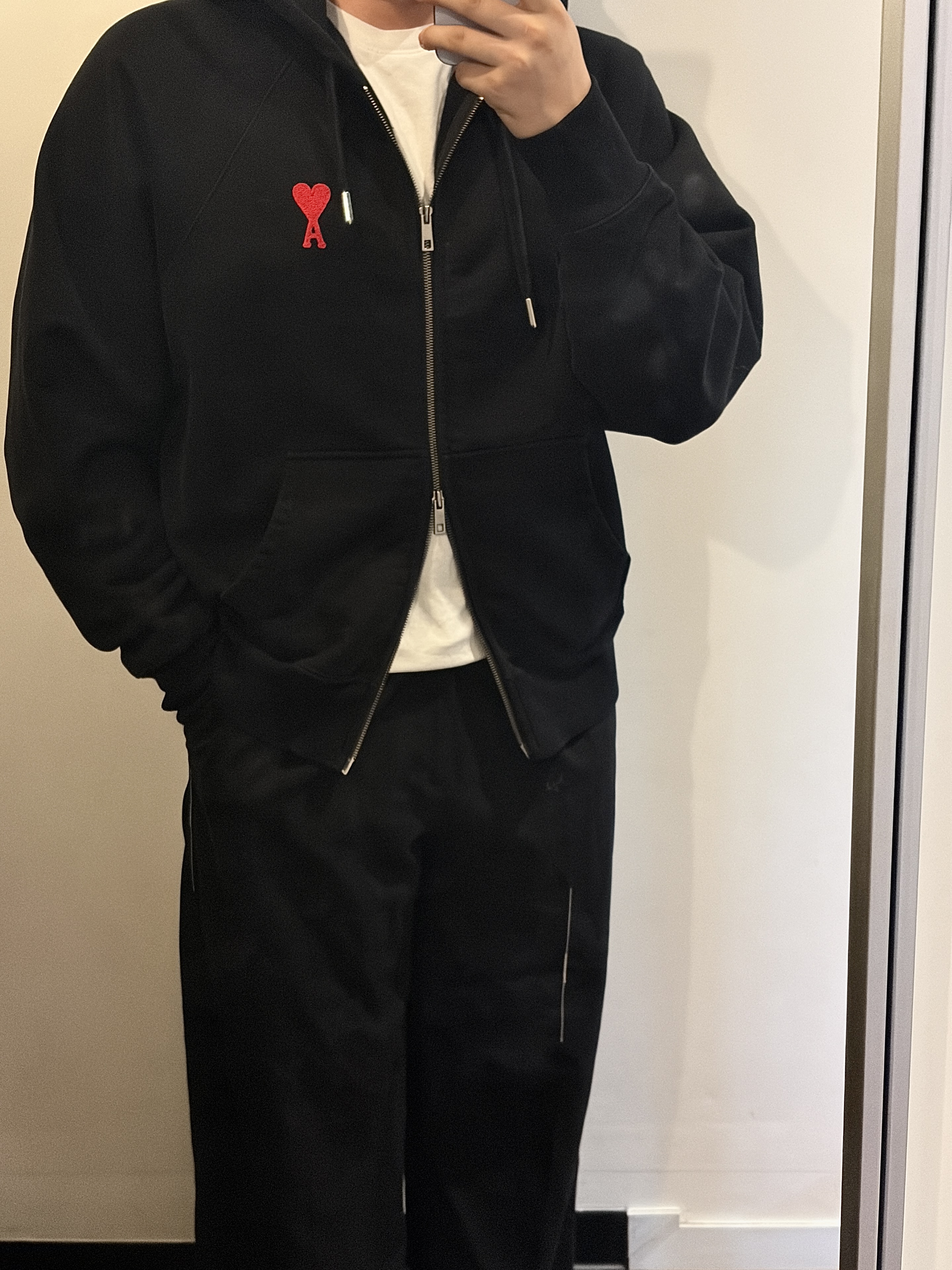 Zara x Ader Error Oversized Blazer Black, Ader Error Sig; BL Tag Half Sleeve Shirt 01 White 착용 스타일 - 3