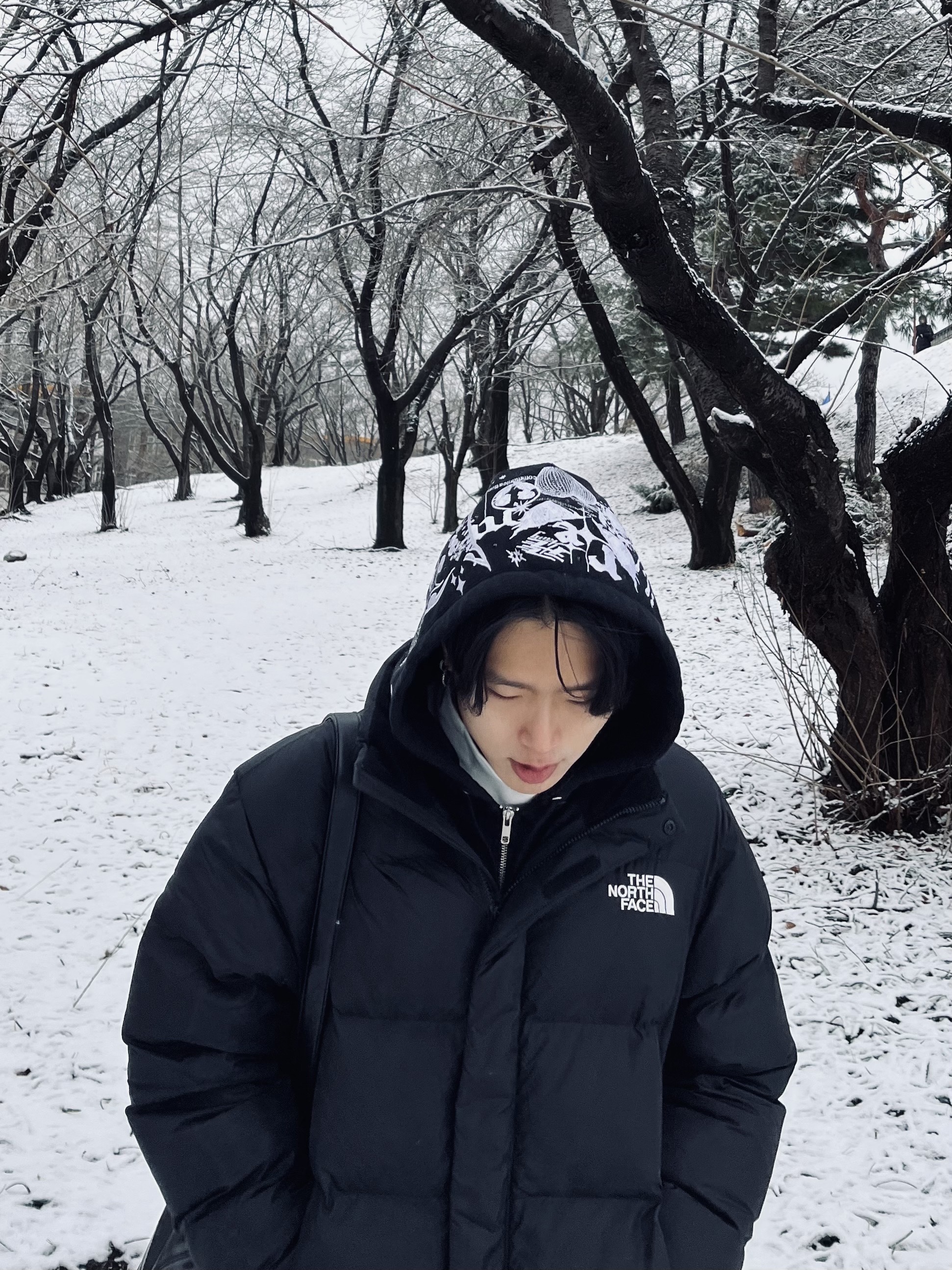 Supreme Aoi Zip Up Hooded Sweatshirt Black - 24SS 착용 스타일 - 1