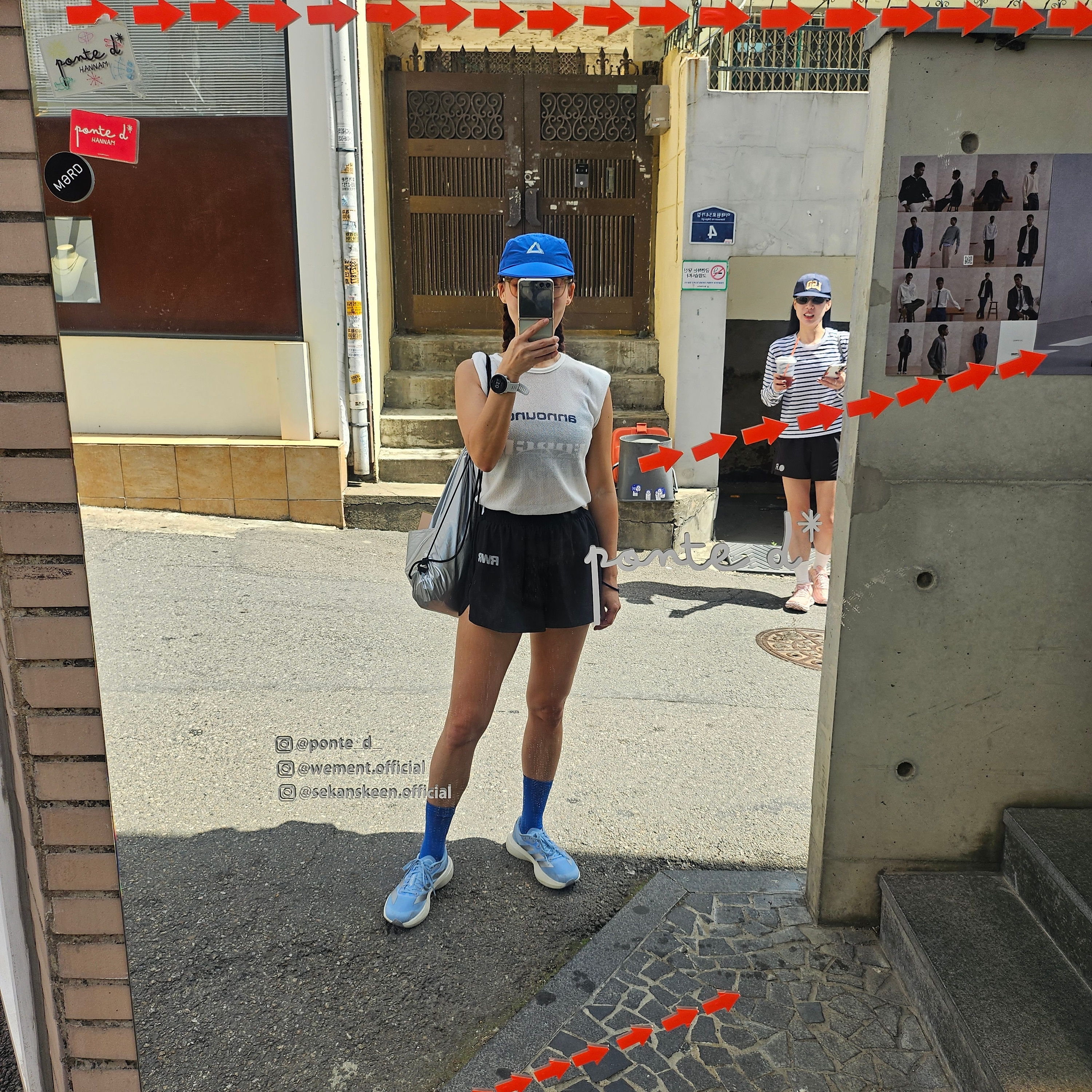 THE ATHER SANCTUARY Nylon Rib Checked Cap Blue, [KREAM 단독] runwhither 3inch Shorts Black 착용 스타일 - 1