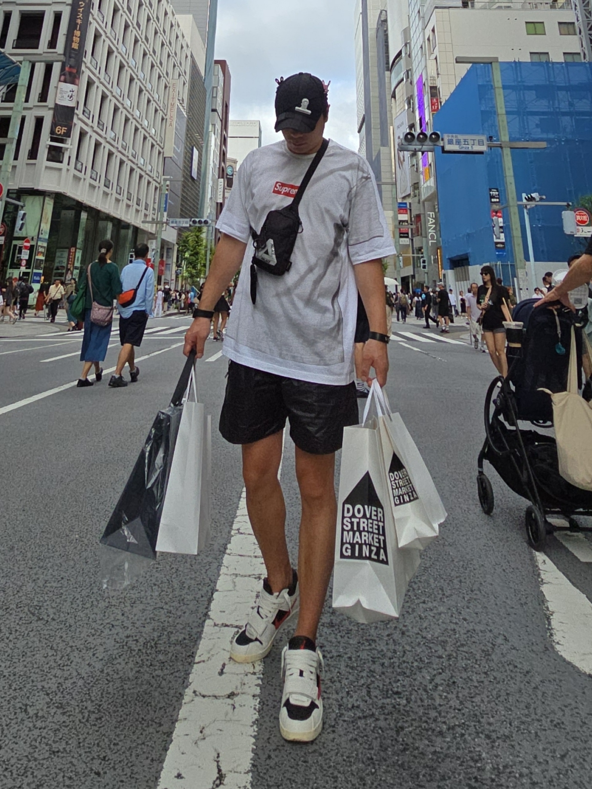 Palace Cordura Eco Hex Ripstop Shot Bag Black - 23FW, Jordan x Travis Scott Jumpman Jack TR University Red 착용 스타일