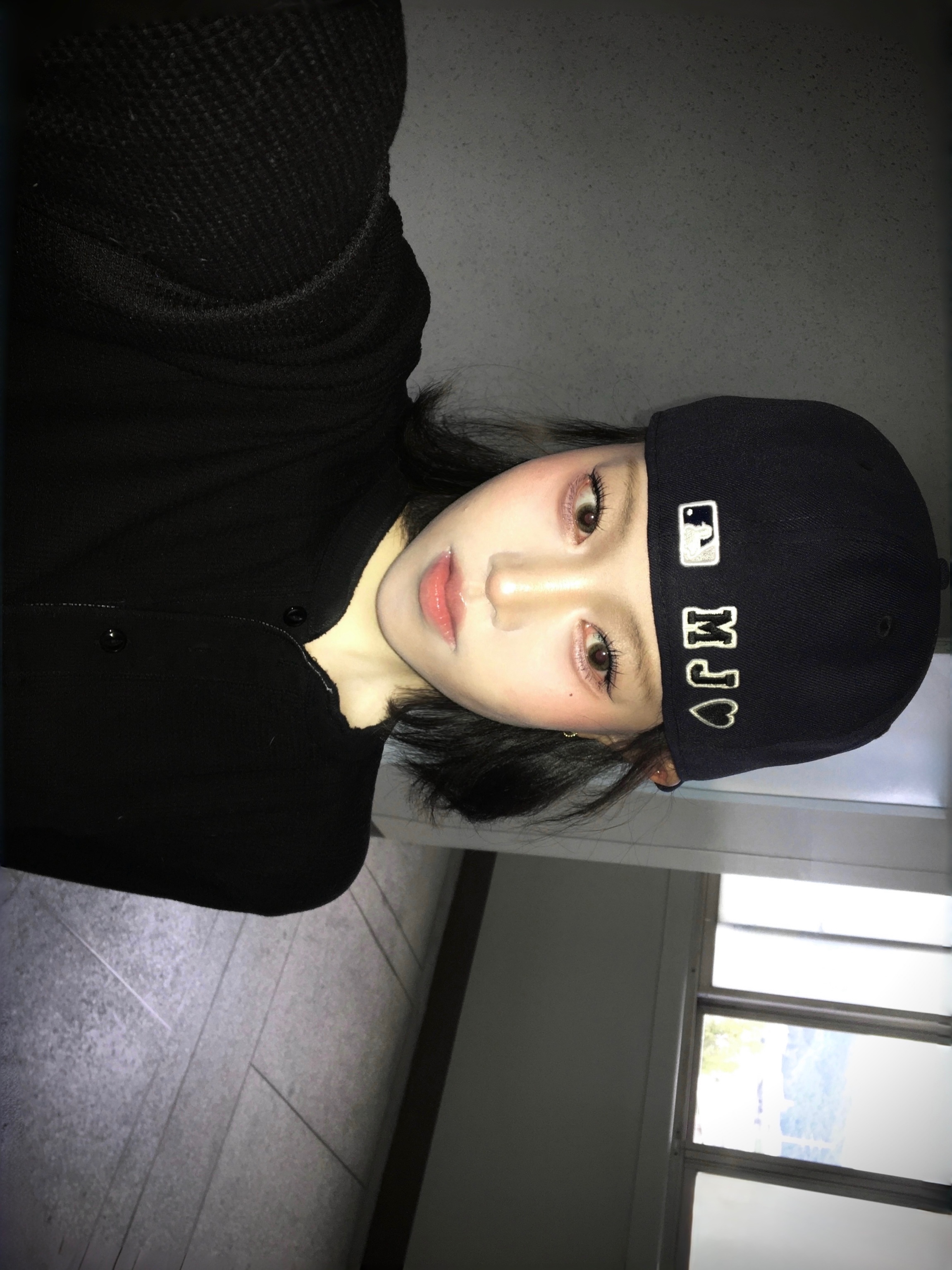 New Era 59Fifty MLB Authentic New York Yankees Game Navy 착용 스타일