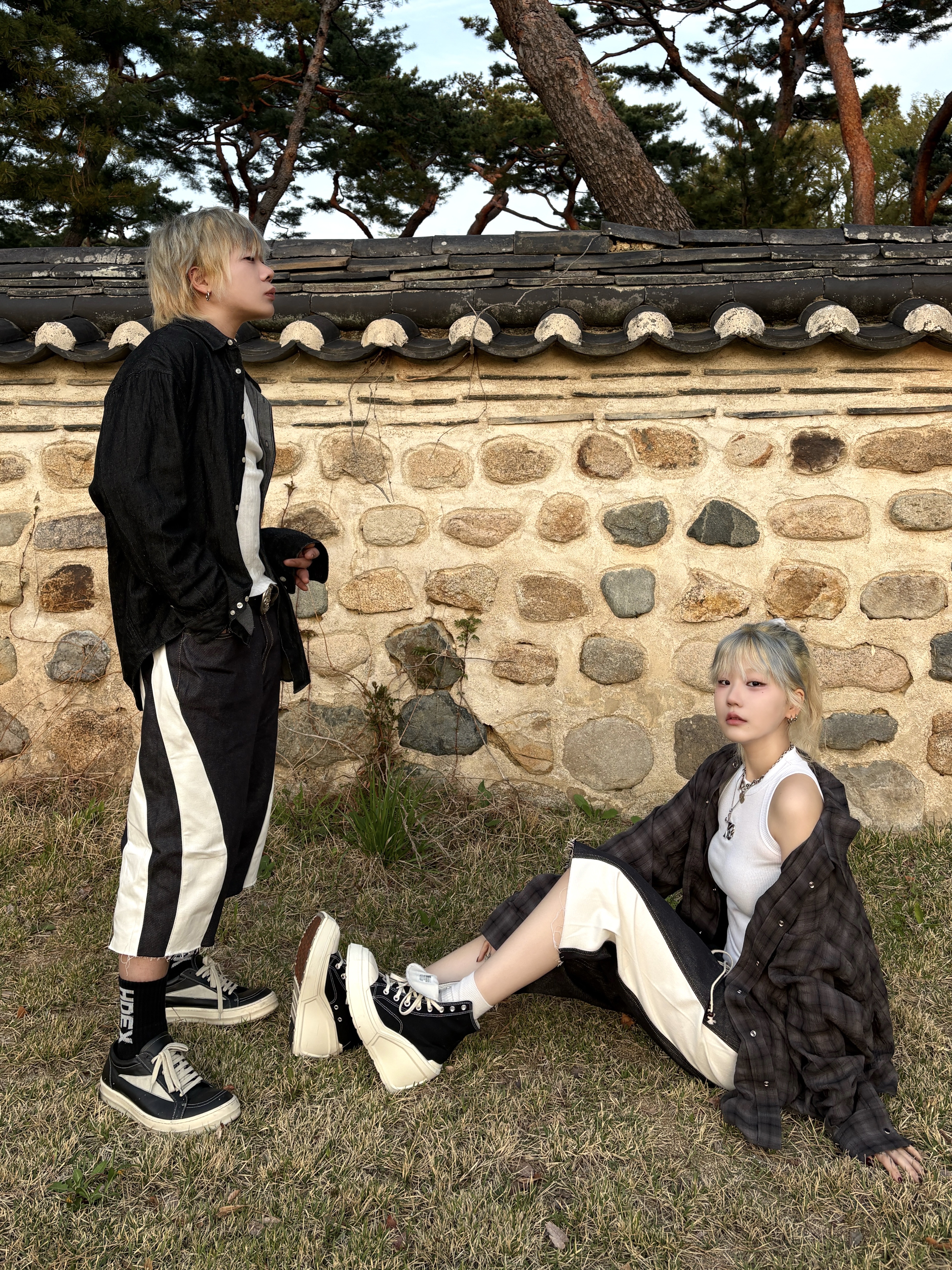 Rick Owens Lido Vintage Sneakers Black Milk, (W) Converse Chuck 70 De Luxe Wedge Black 착용 스타일 - 1
