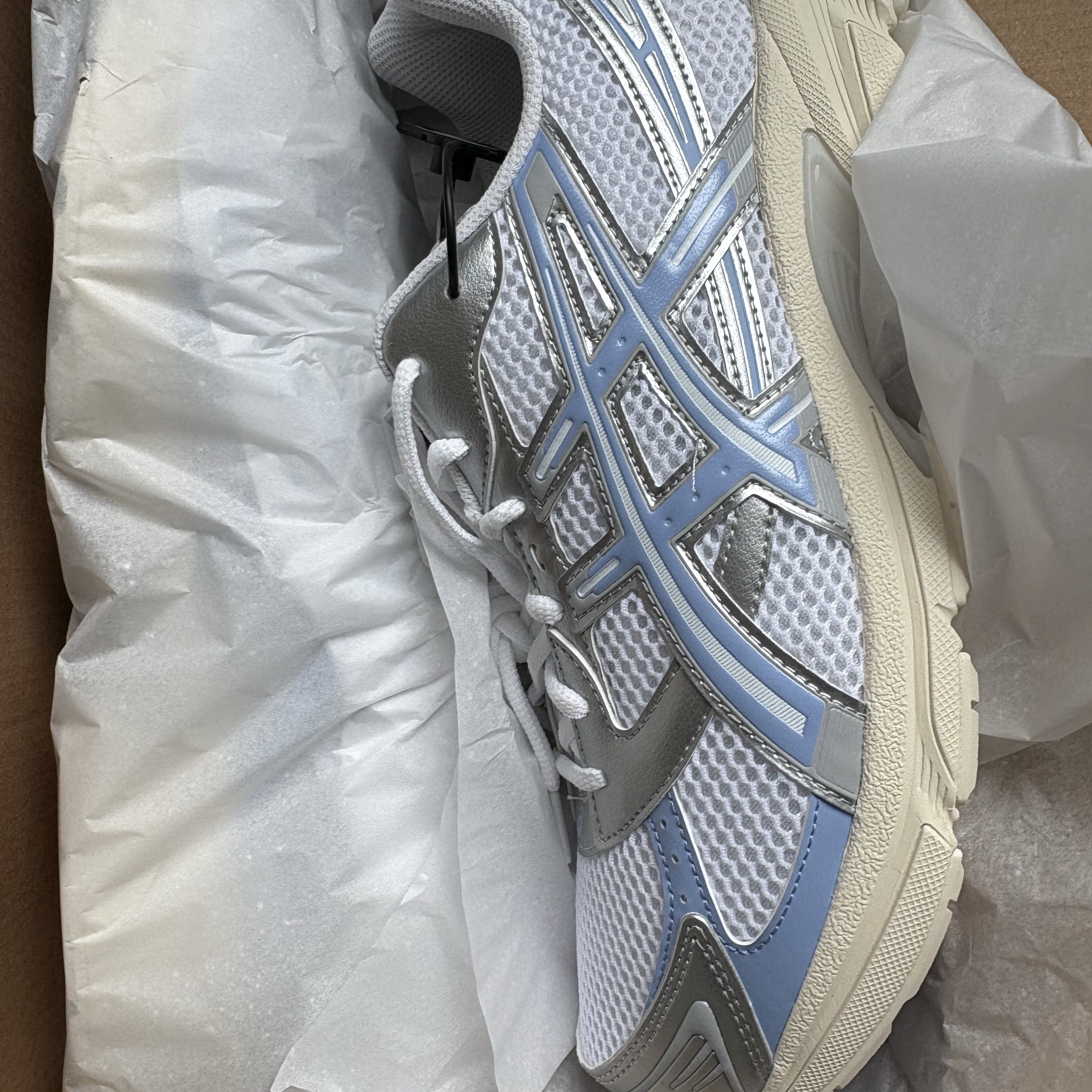 Asics Gel-1130 White Light Sapphire 착용 스타일