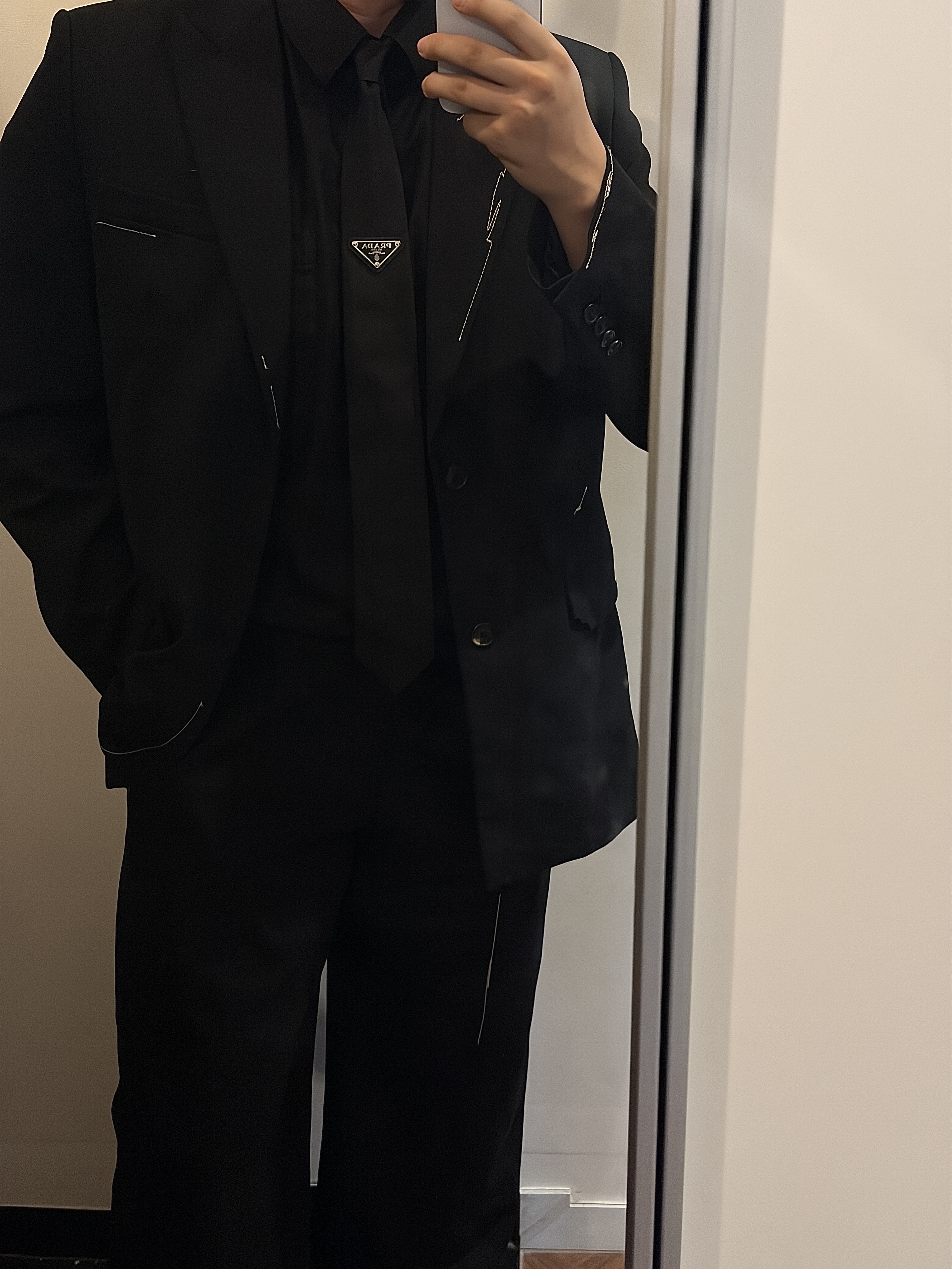 Zara x Ader Error Oversized Blazer Black, Ader Error Sig; BL Tag Half Sleeve Shirt 01 White 착용 스타일 - 2