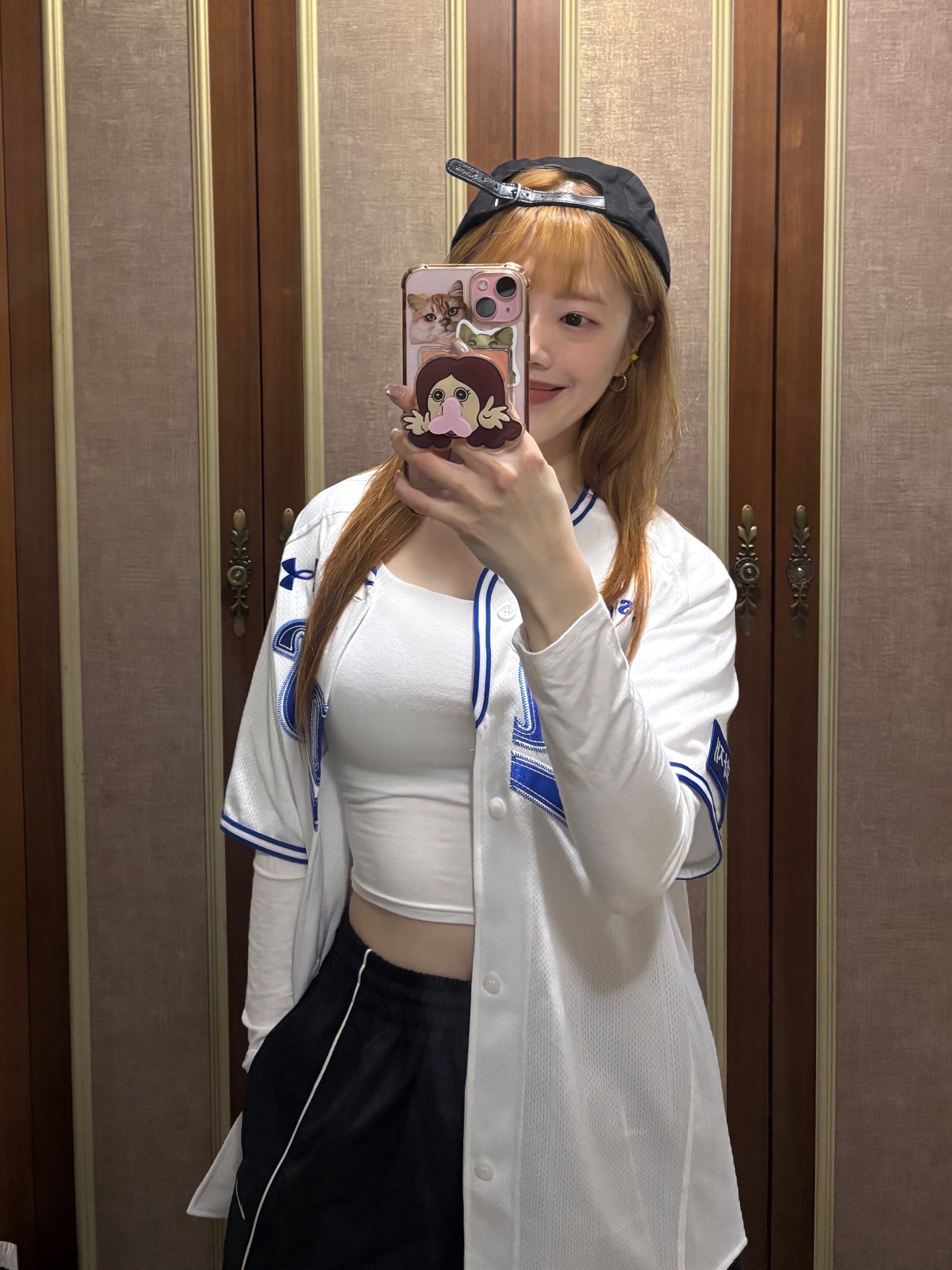 Supreme Washed Chino Twill Camp Cap Black, Samsung Lions x Underarmour 2026 Authentic Home Uniform White (Non Marking Ver.) 착용 스타일 - 1