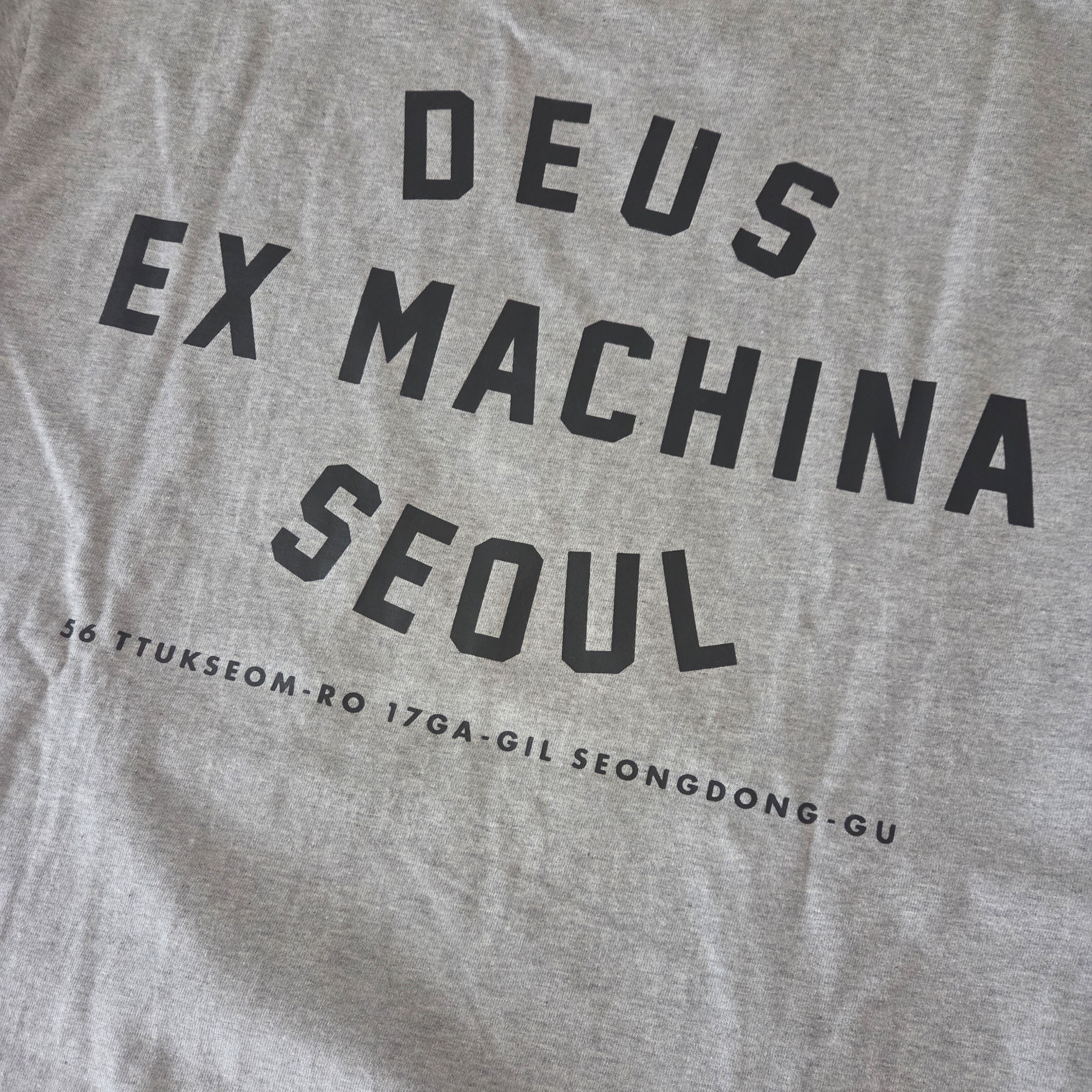 Deus Ex Machina Seoul Original Address T-Shirt Grey 착용 스타일