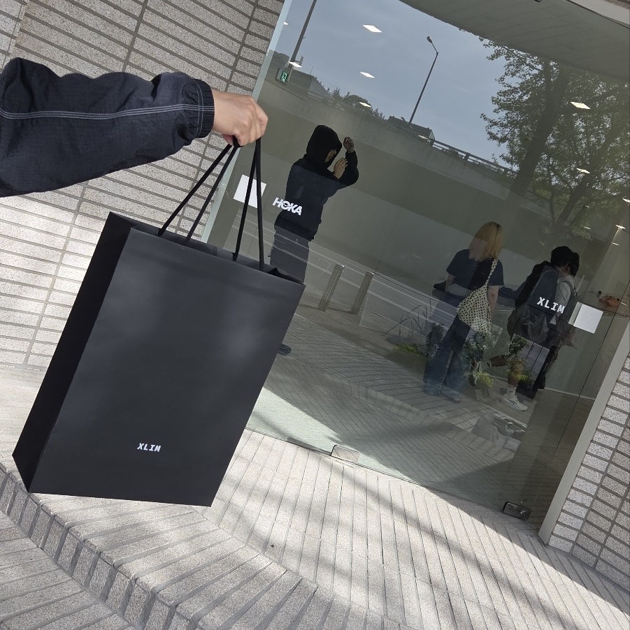 Supreme x Nike Ripstop Pullover Black - 24SS, Supreme x Nike Ripstop Track Pants Black - 24SS 착용 스타일 - 3