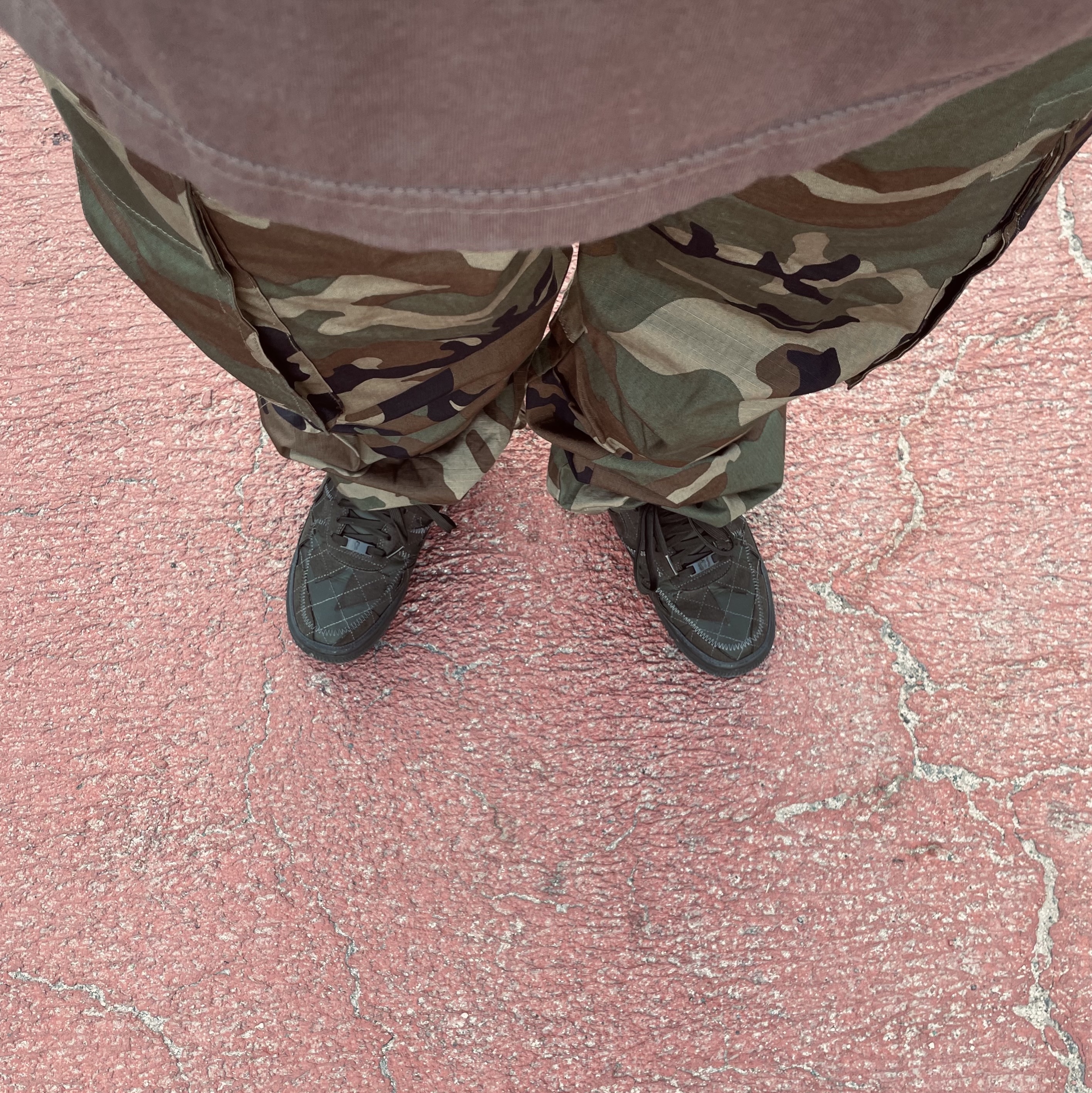 Nike x Billie Eilish Air Force 1 Low '07 SP Sequoia 착용 스타일