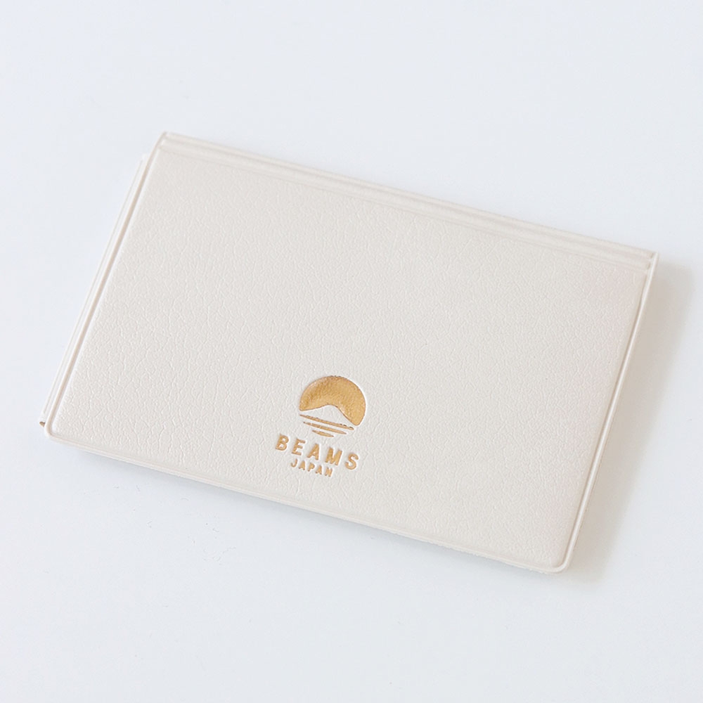 Beams x Hightide Special Order Pass & Card Case White 착용 스타일 - 1