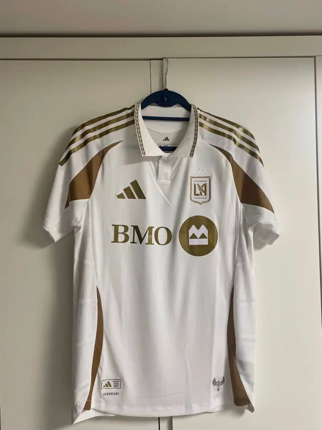 Adidas LAFC 2025/26 Away Authentic Jersey White - US Sizing (Non Marking Ver.) 착용 스타일 - 4