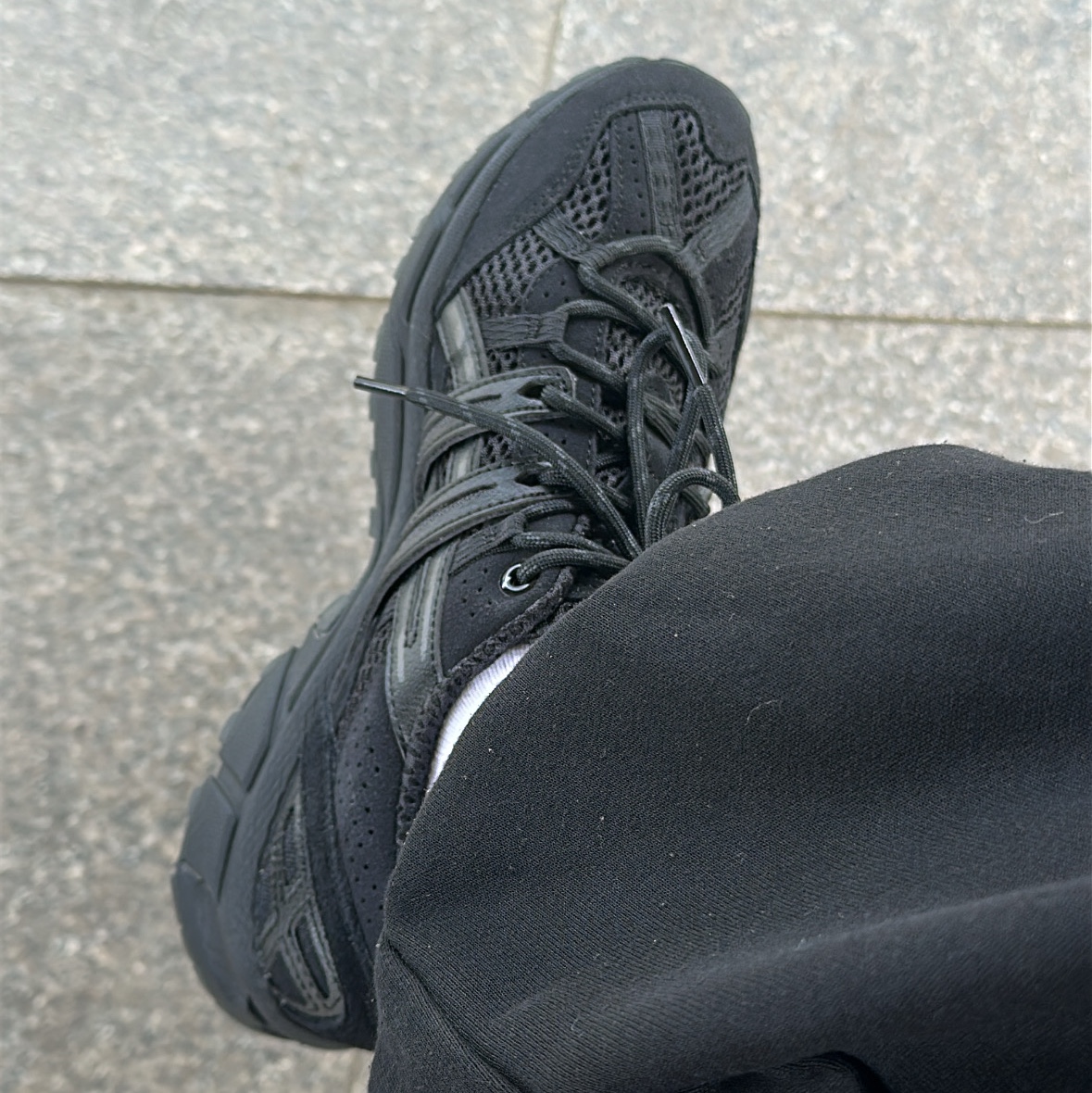 Asics Gel-Sonoma 15-50 Black 착용 스타일