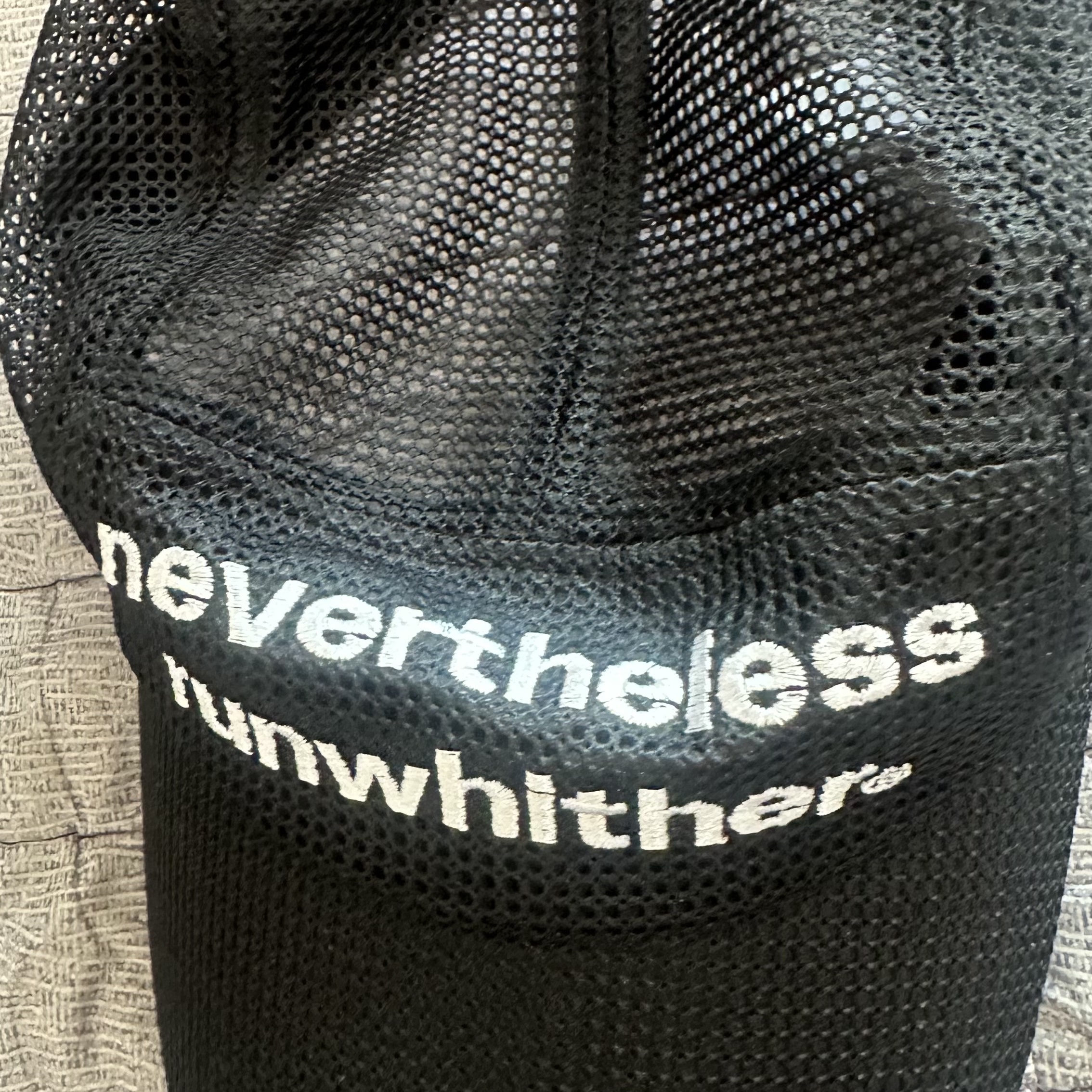 [KREAM 단독] runwhither Mesh Cap Black 착용 스타일
