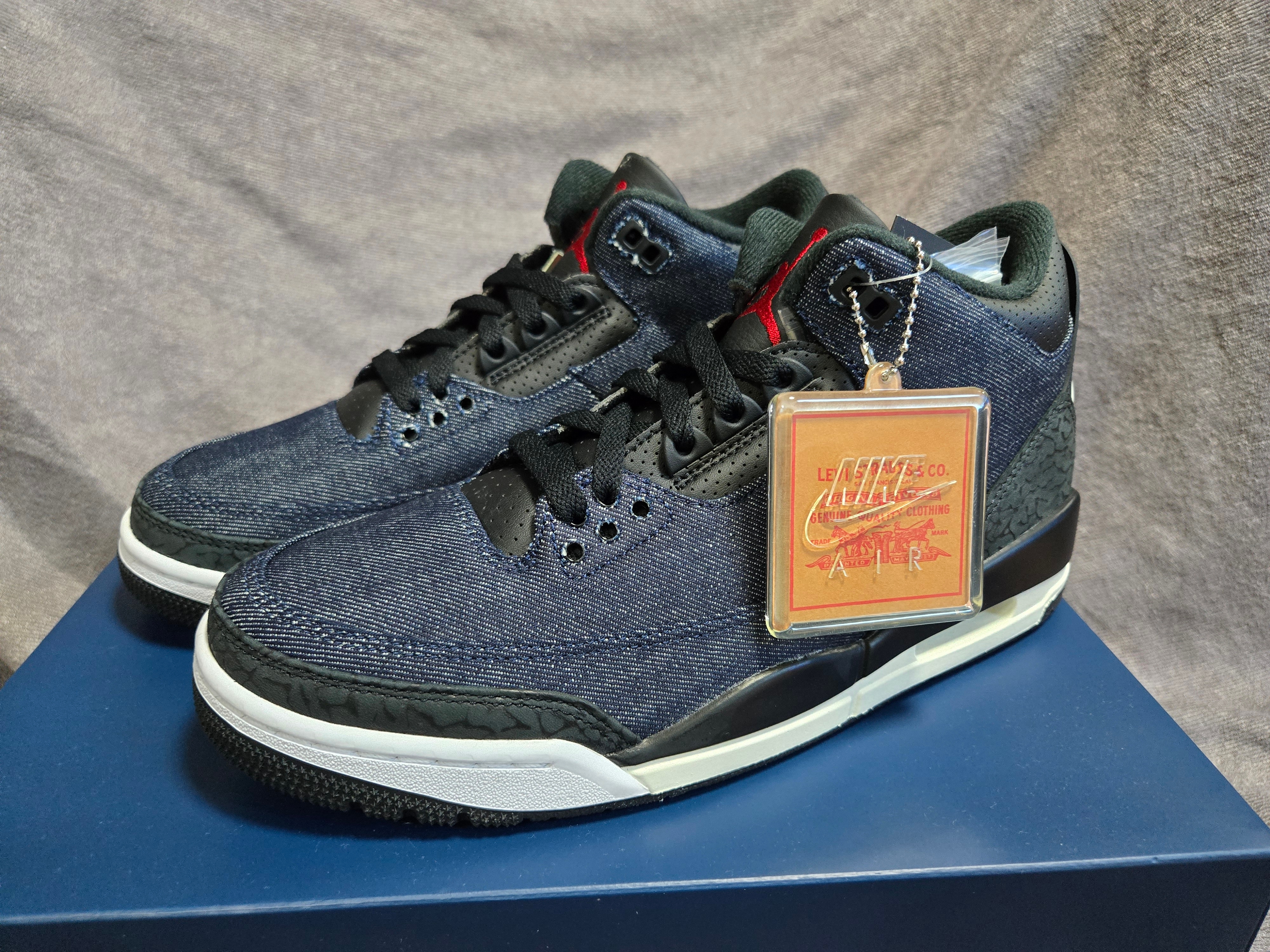 Jordan 3 x Levi’s Indigo and Gym Red 착용 스타일 - 4