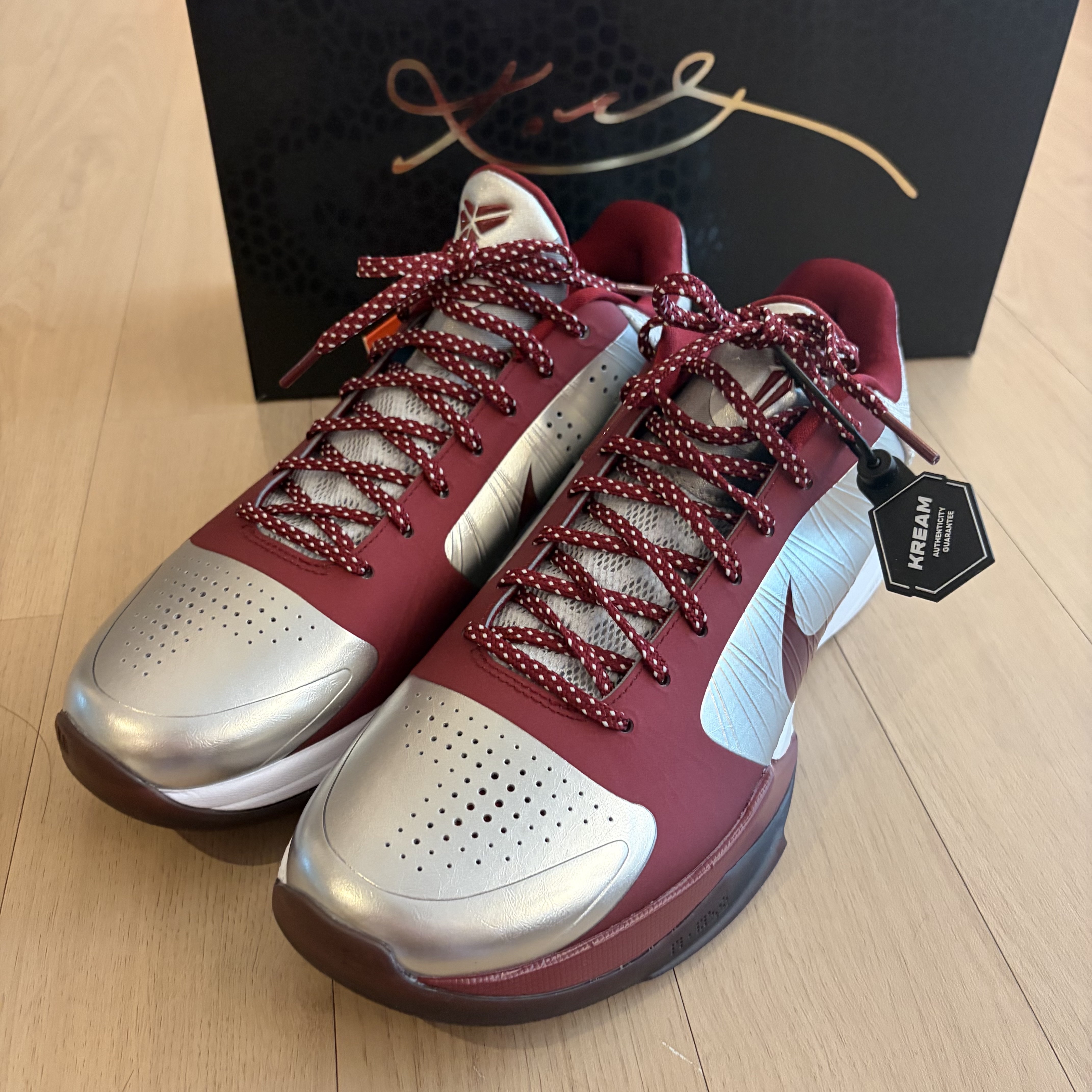 Nike Kobe 5 Protro Lower Merion Aces Away Metallic Silver Team Red 착용 스타일