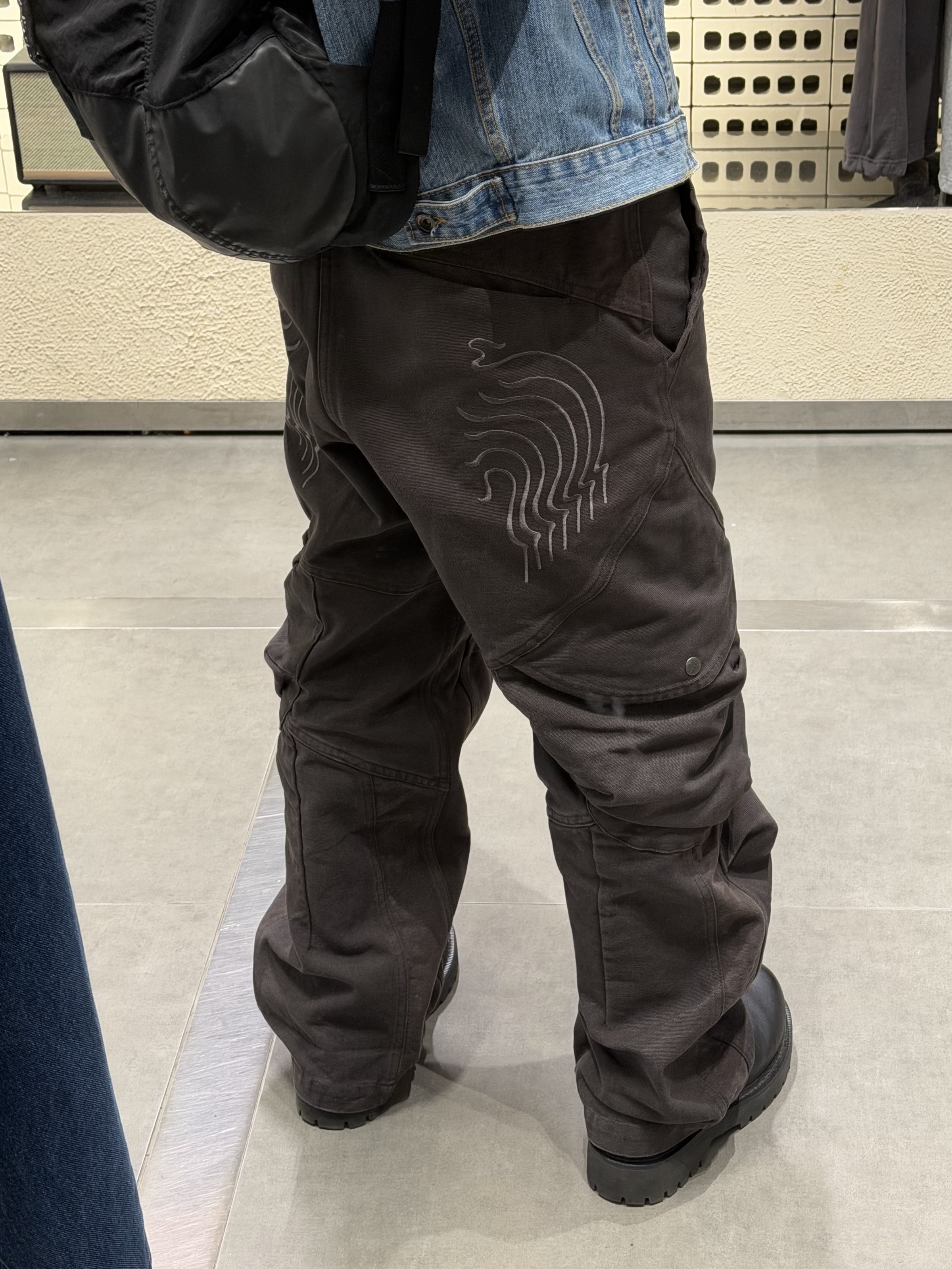 IGNOTA Core:14 Shell Cargo Pants Dune, LOSTGARDEN Phantom 착용 스타일 - 3