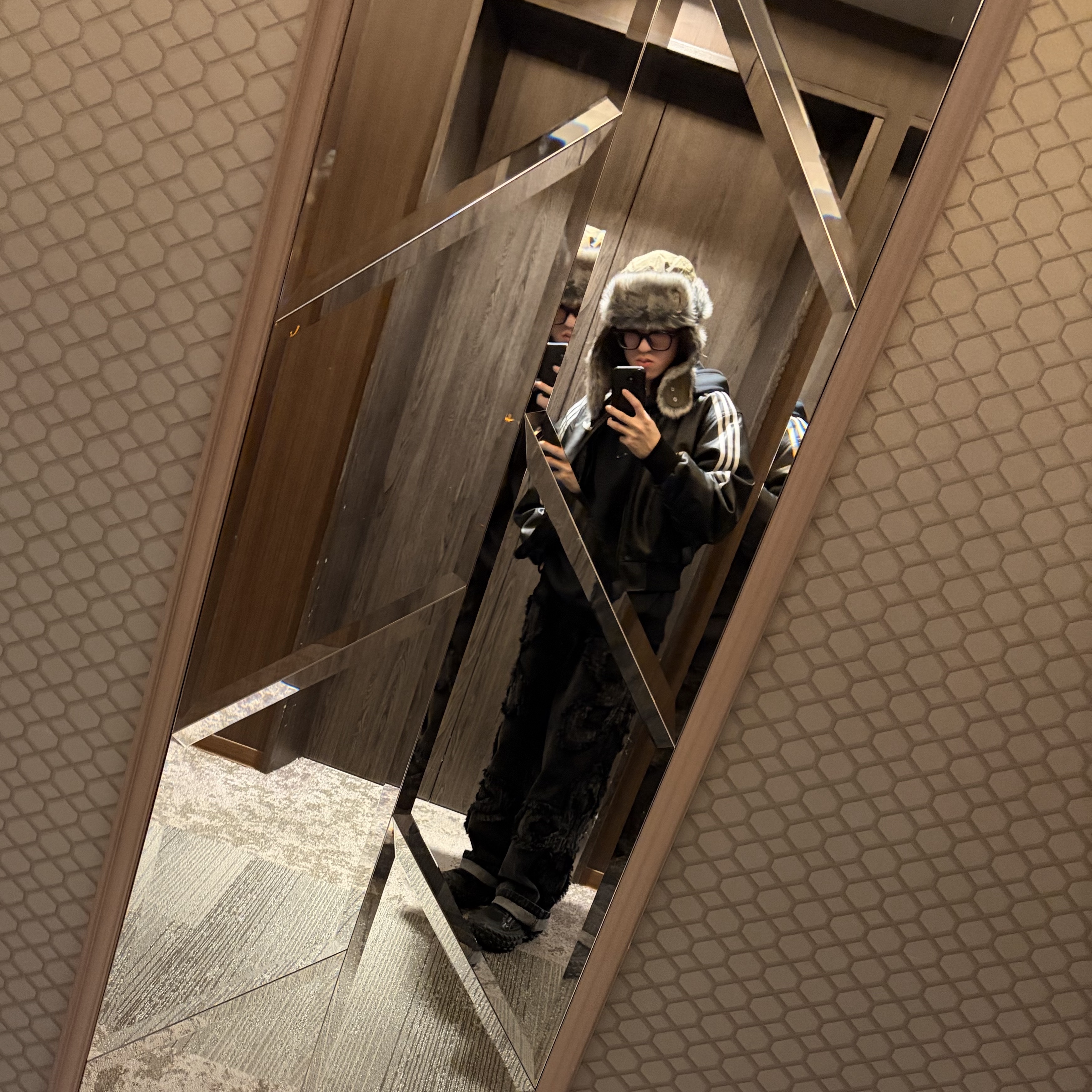 (W) Adidas Adilenium Season 3 Vintage Faux Leather Jacket Black - KR Sizing 착용 스타일