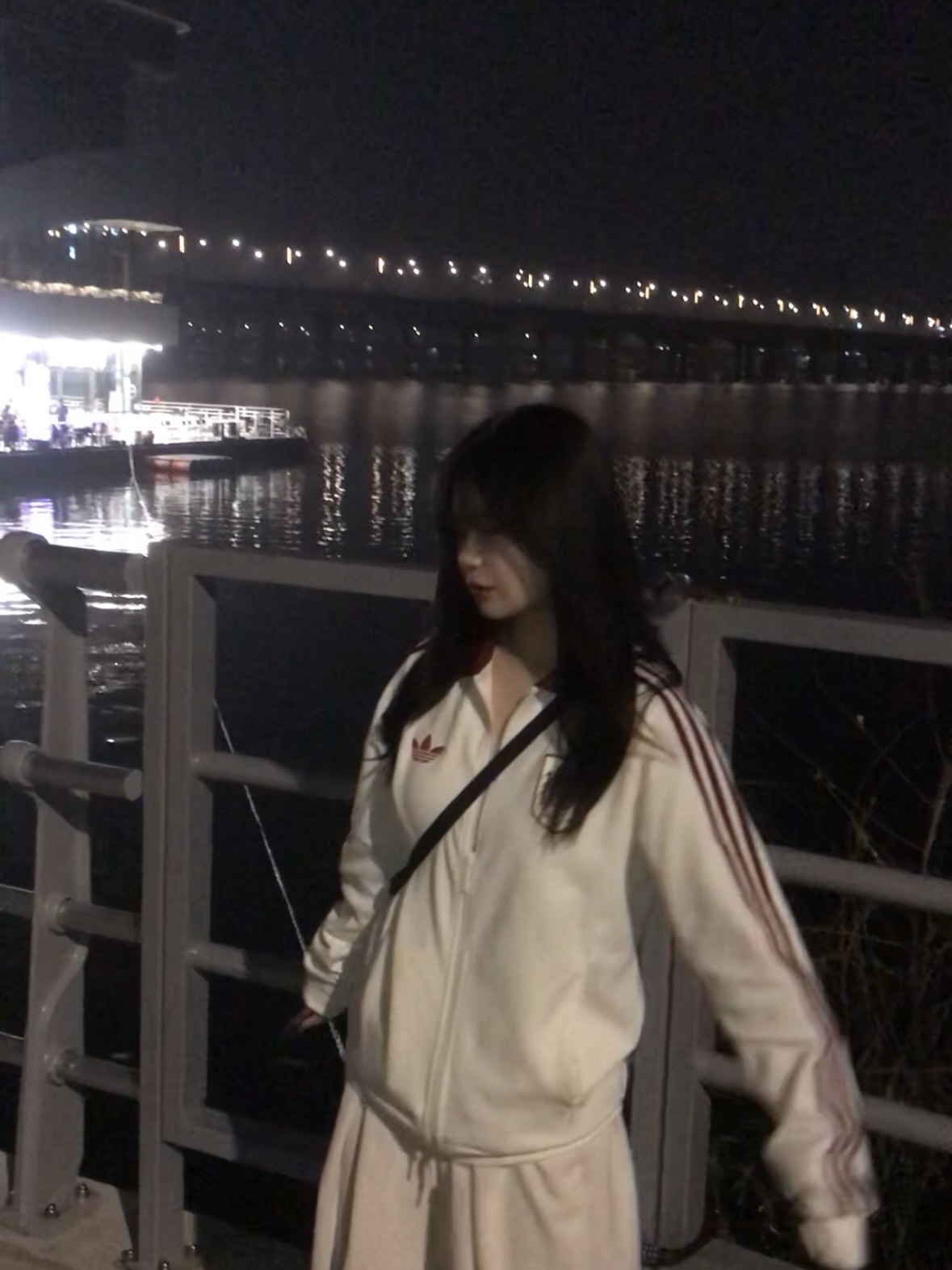 Adidas Spain Away Anthem Jacket Off White - KR Sizing (Non Marking Ver.) 착용 스타일 - 1