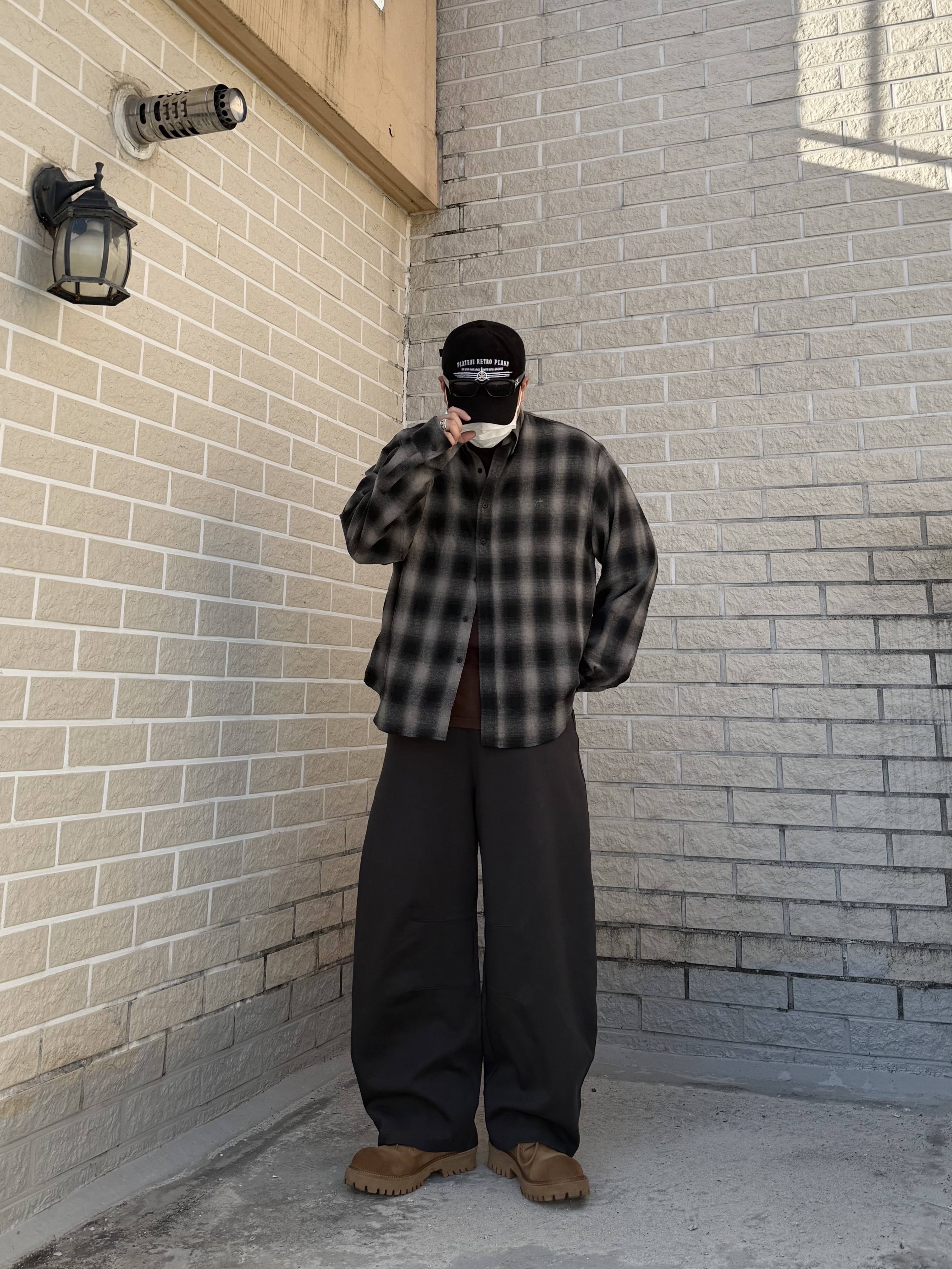 Undermycar Mu.75 Anti Fxxking Logo Play Basic Long Sleeve Flannel Shirts Burgundy Black 착용 스타일 - 8