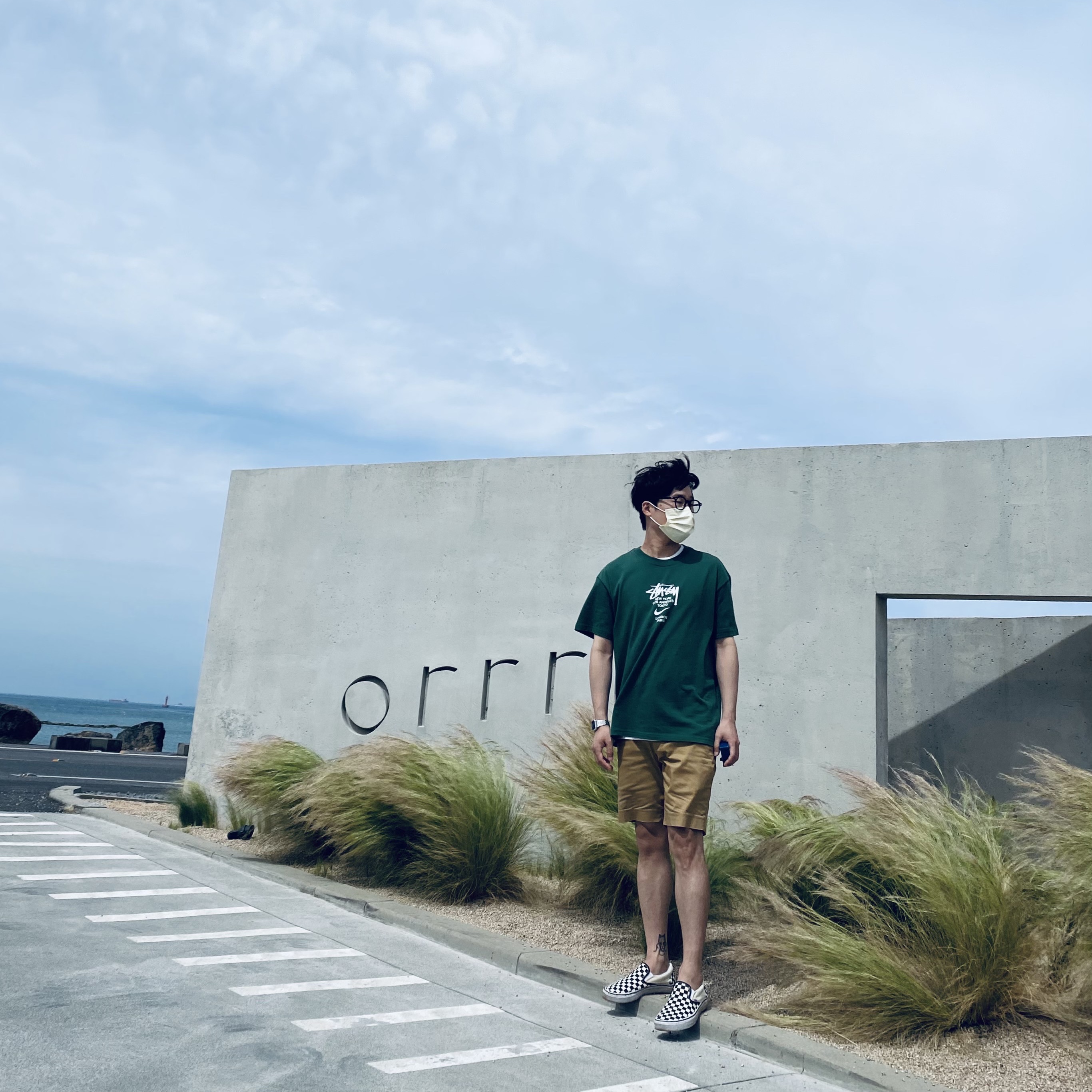 Nike x Stussy WT T-Shirt Green - Asia, Vans Slip-On Checkerboard 착용 스타일