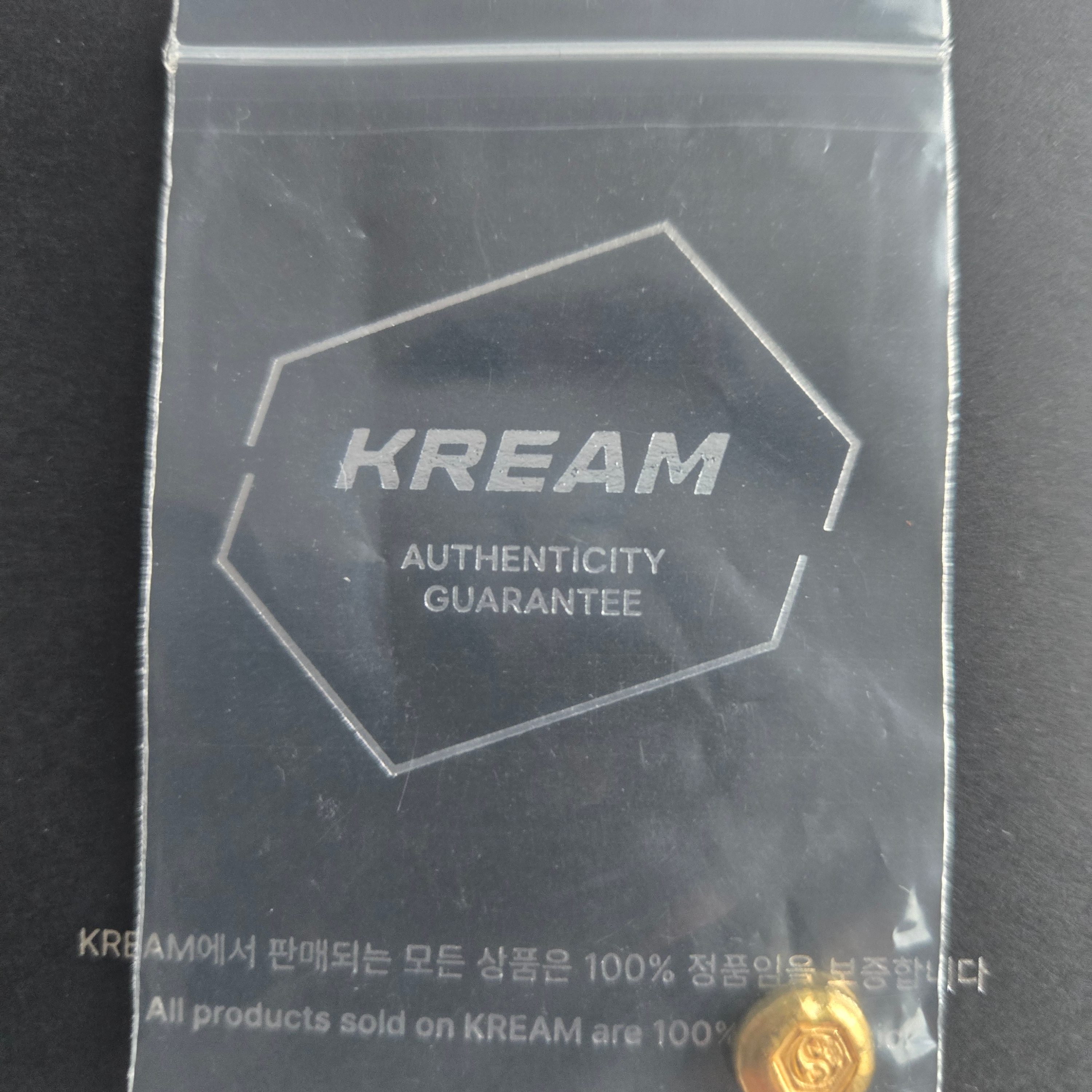 Gold The Three Major Hallmarks Cast Gold 3.75g (Random Design) 착용 스타일