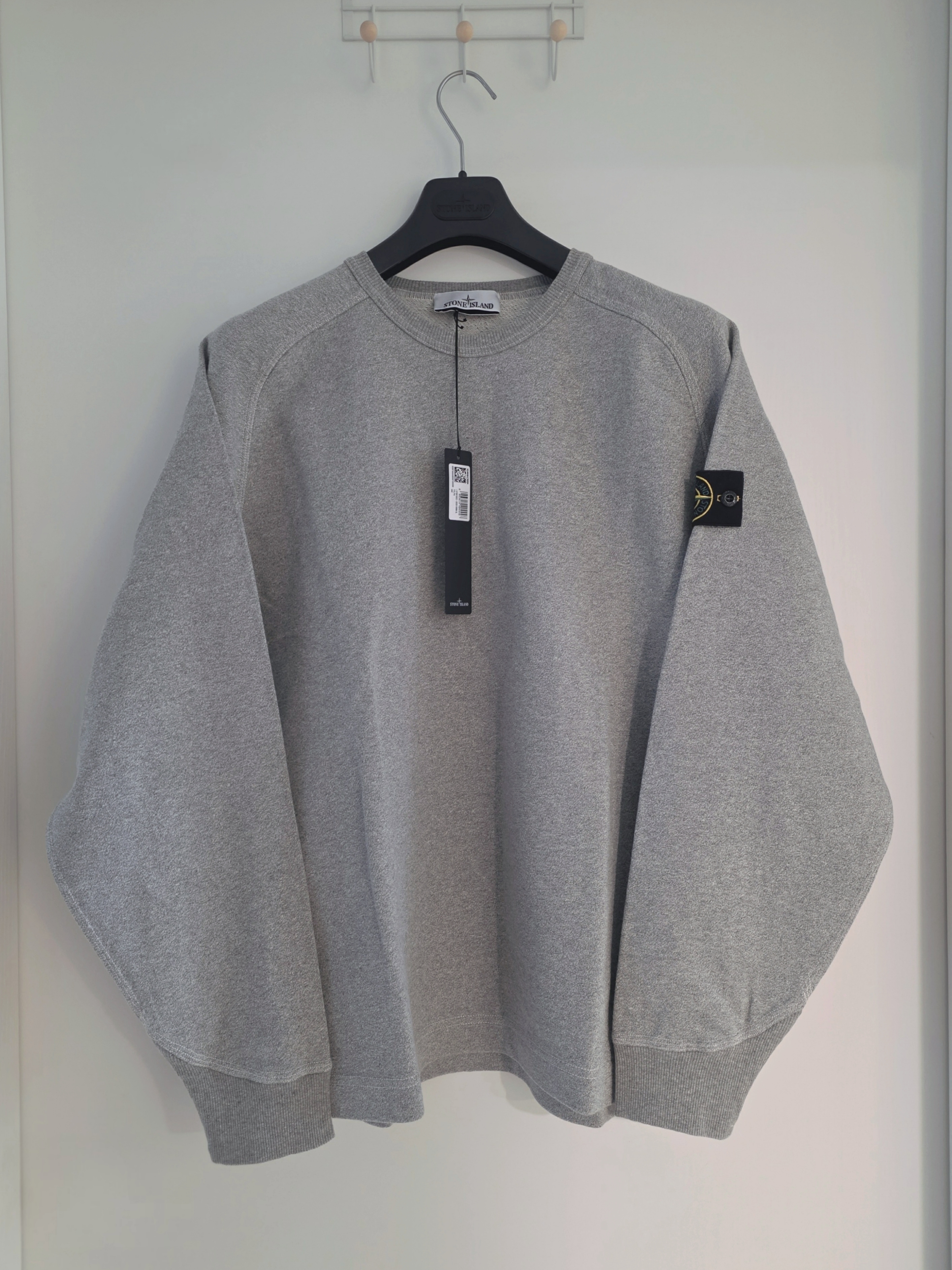 Stone Island 6100022 Melange Fleece Oversized-Fit Crewneck Sweatshirt with Raglan Sleeves Dust Grey Melange - 26SS 착용 스타일