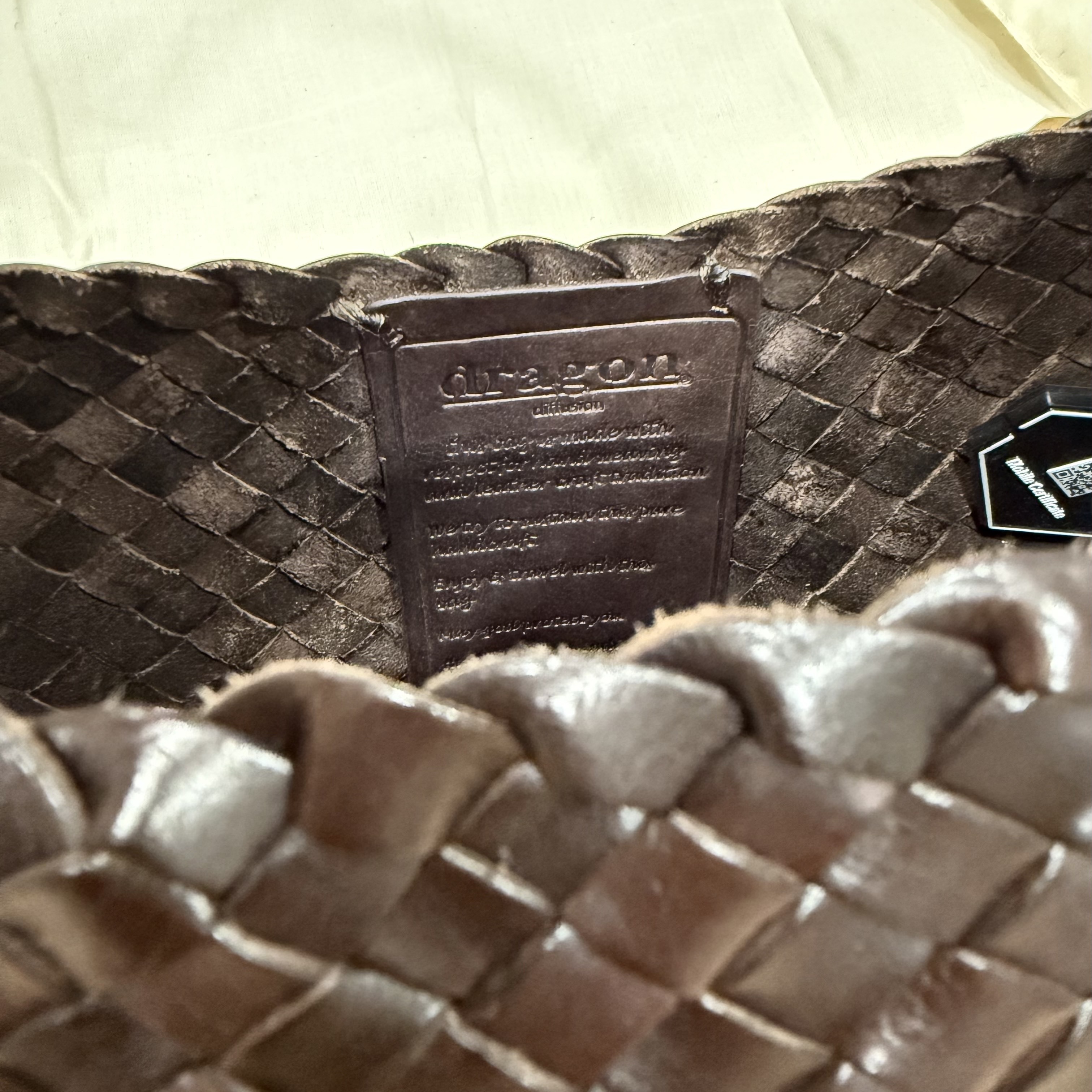 Dragon Diffusion Rosanna Dark Brown 착용 스타일 - 3