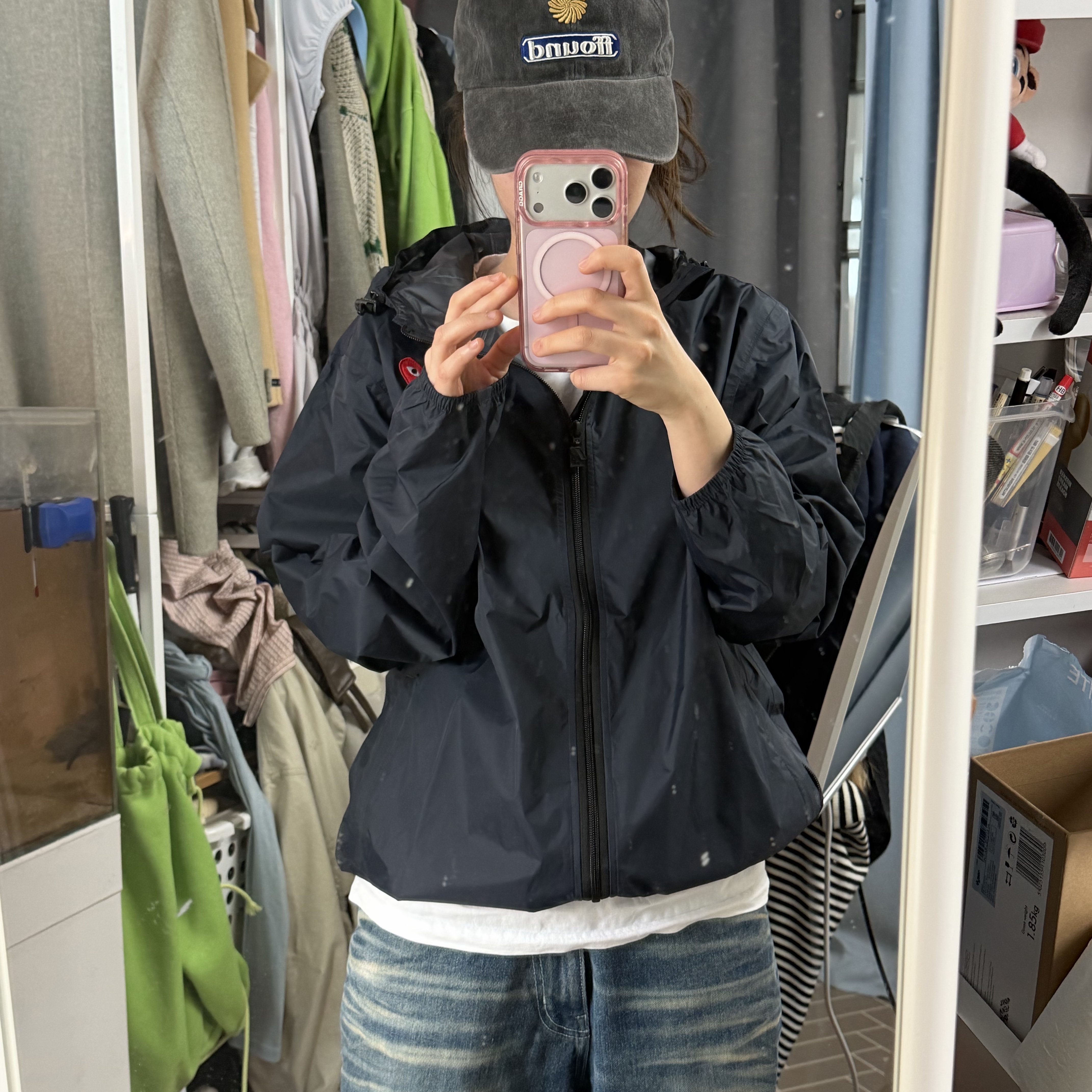 Play Comme des Garcons x K-Way Full Zip Jacket Navy, Cotchs Star Denim Washed 착용 스타일