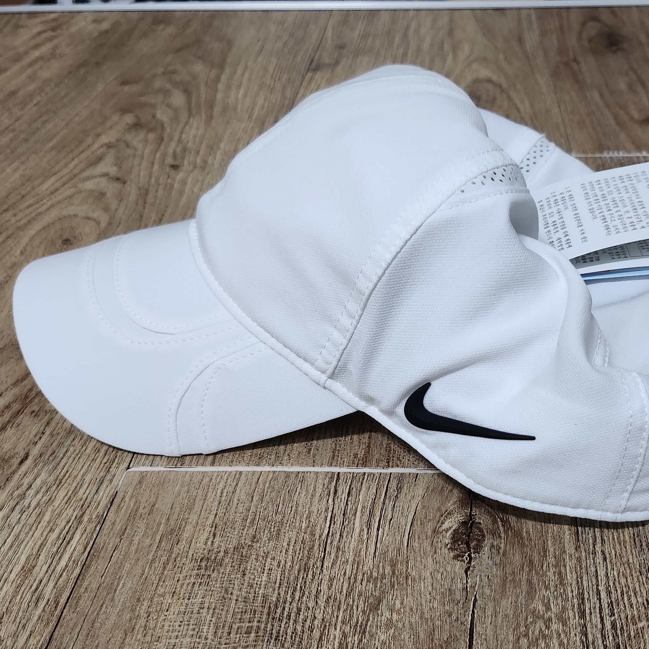 Nike x Drake Nocta Club Cap White, Nike x Drake Nocta Club Cap Black 착용 스타일 - 3