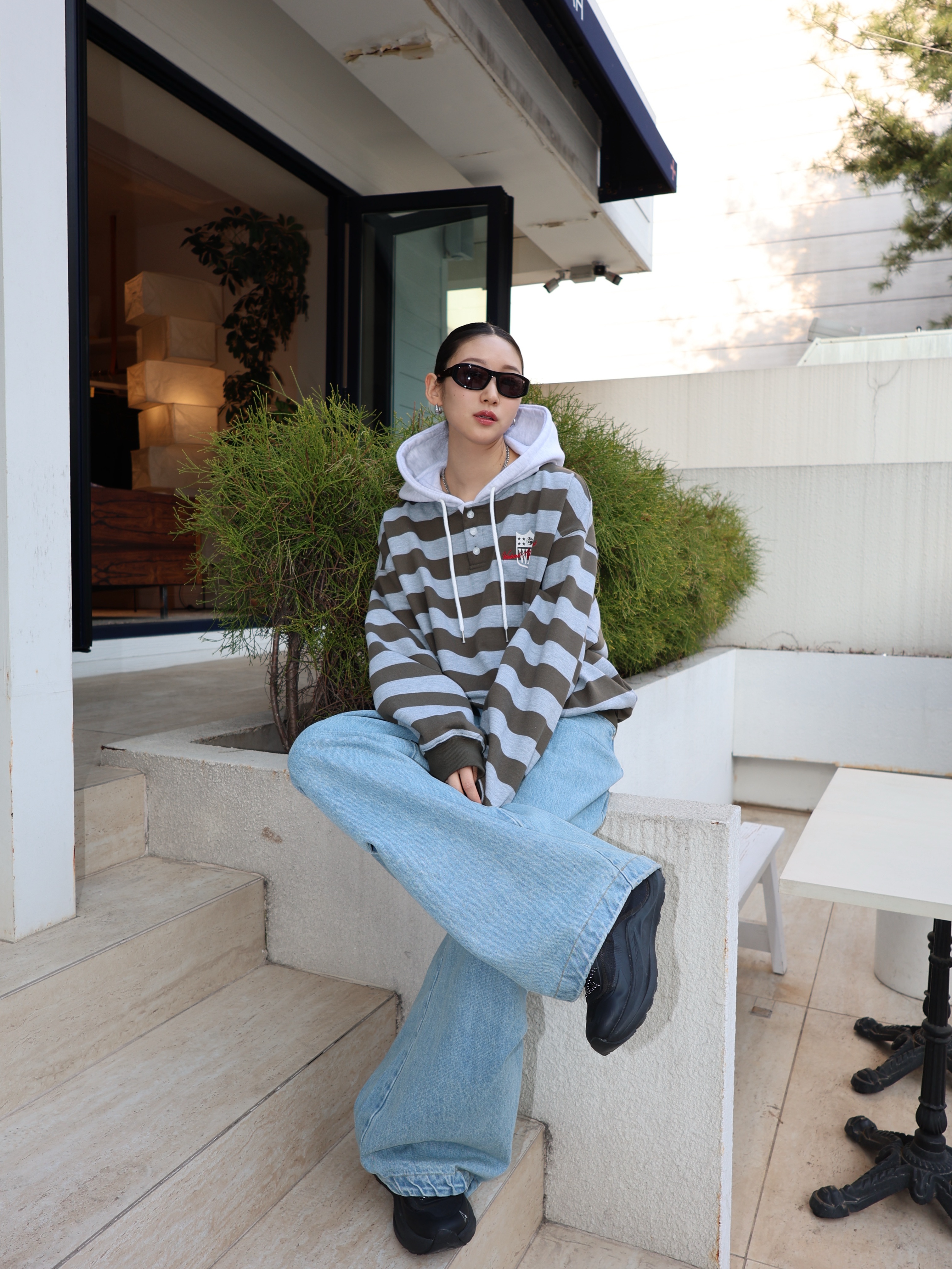 Stussy Landon Sunglasses Black Black Lens, Roa Hiking Sella Black 착용 스타일