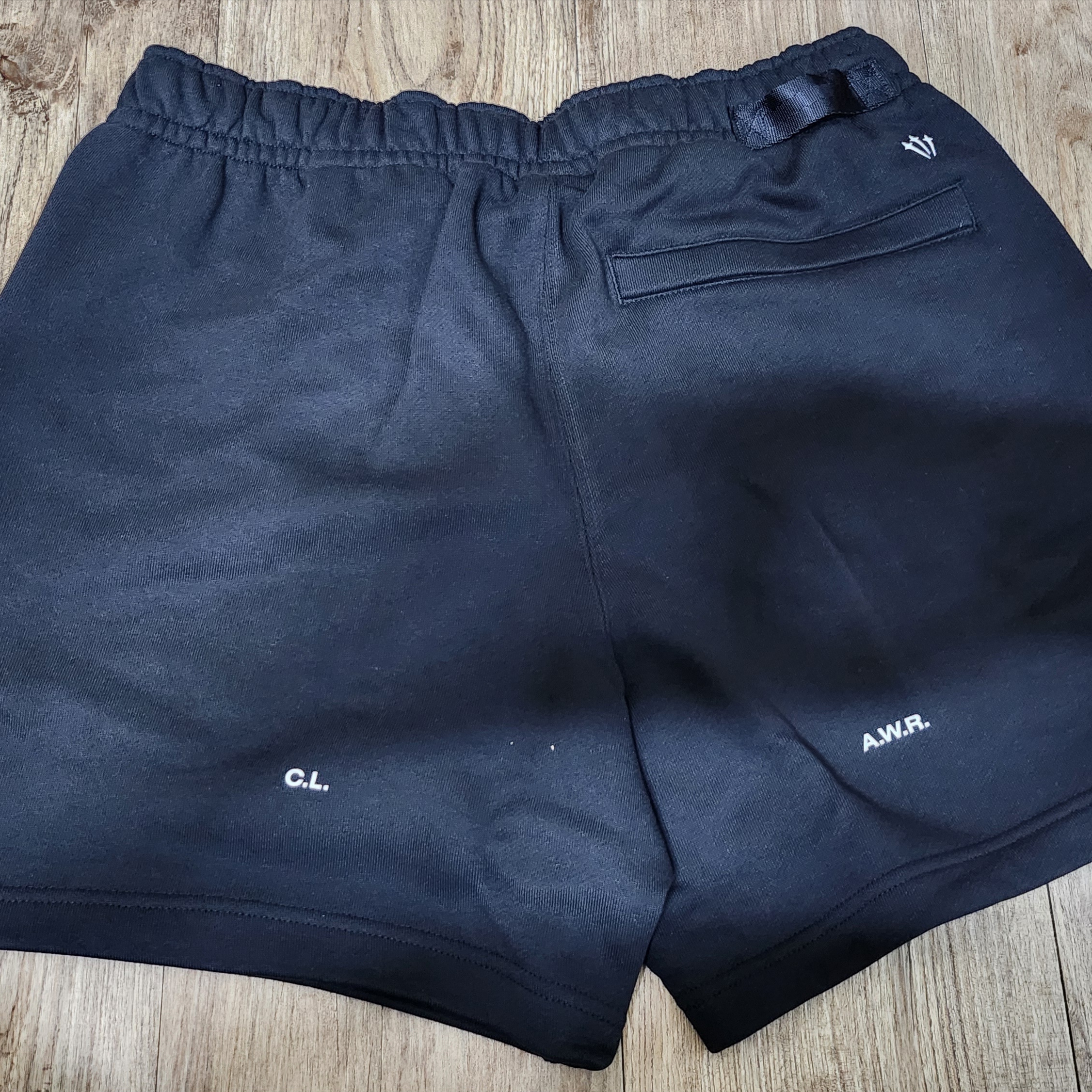 Nike x Drake Nocta Cardinal Fleece Shorts Black White - US/EU 착용 스타일 - 2