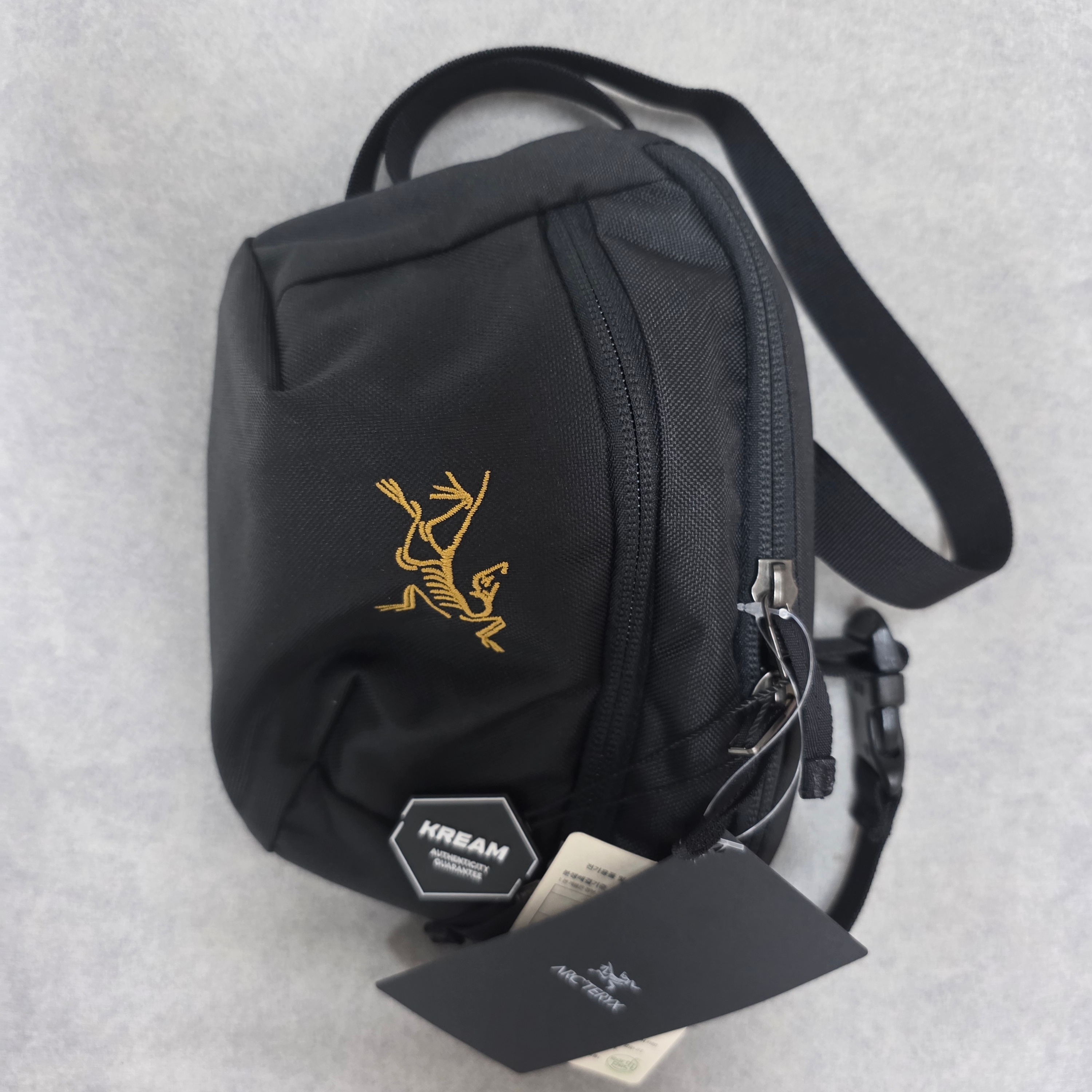 Arc'teryx Mantis 1 Waistpack Black 착용 스타일