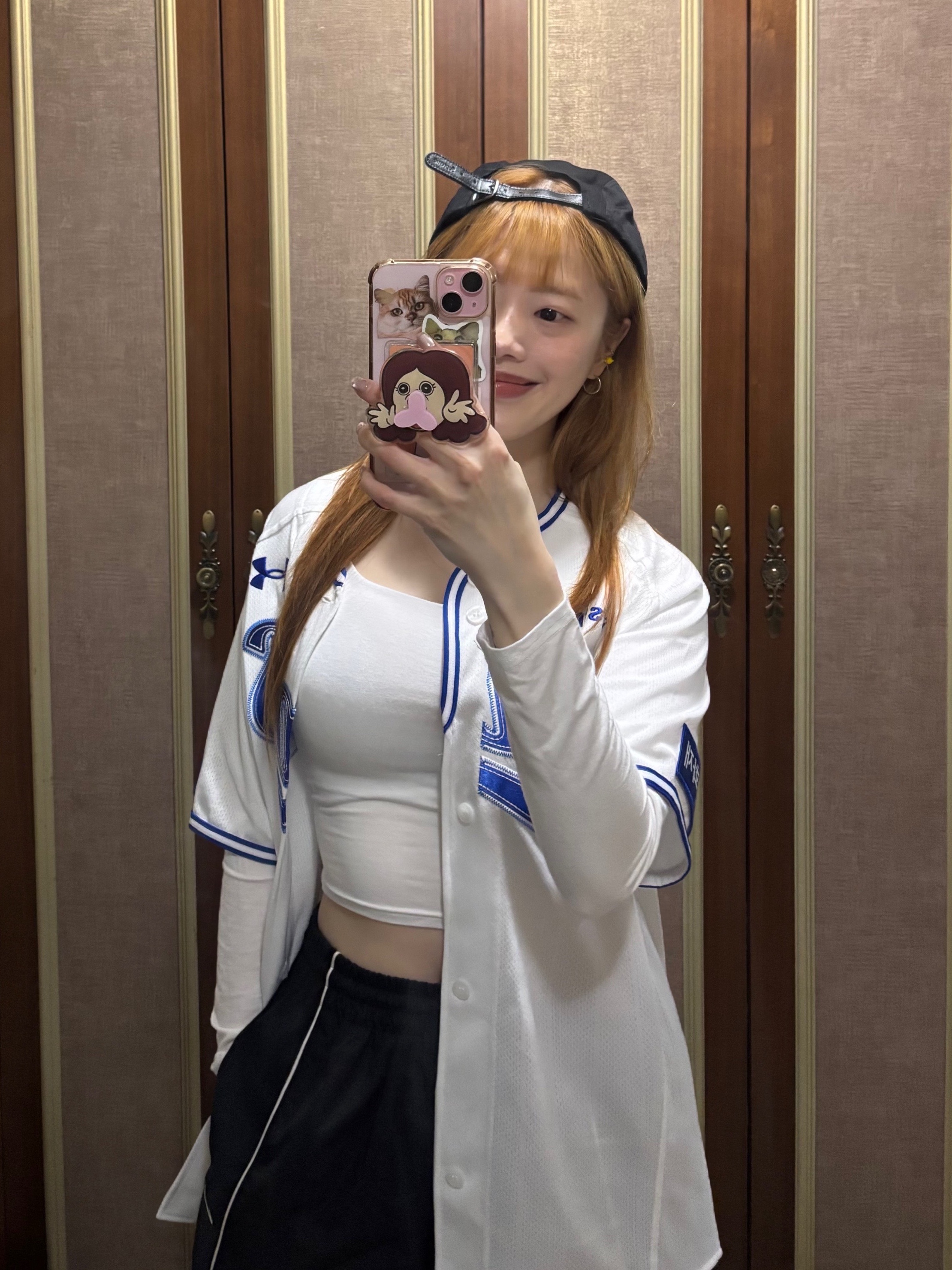 Supreme Washed Chino Twill Camp Cap Black, Samsung Lions x Underarmour 2026 Authentic Home Uniform White (Non Marking Ver.) 착용 스타일 - 2
