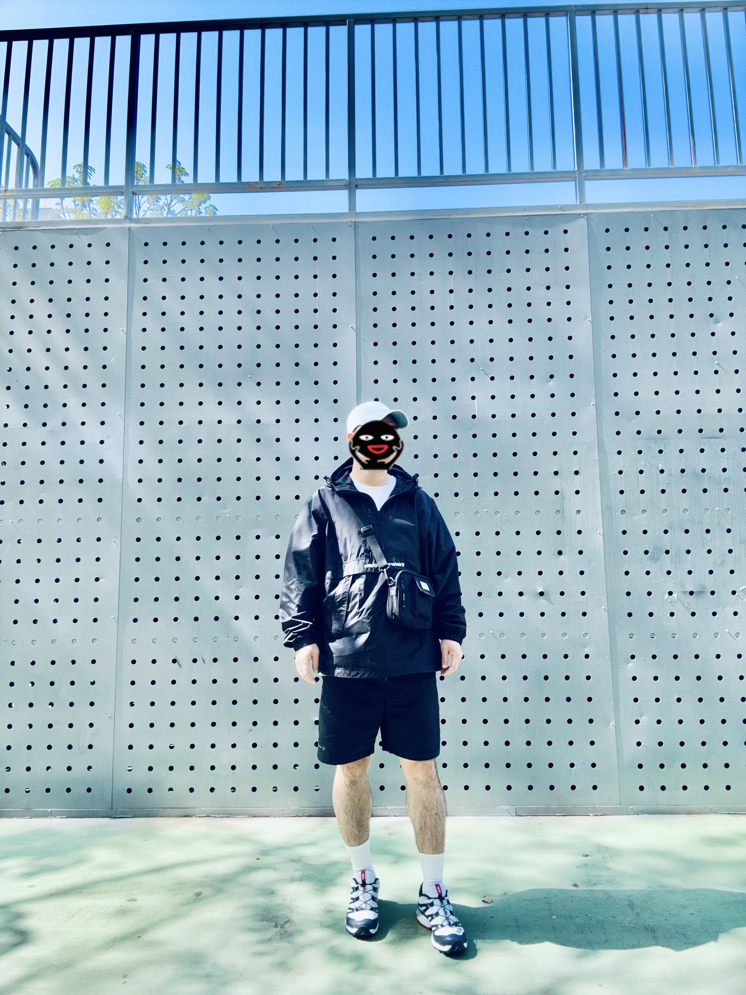 Carhartt WIP Essentials Bag Black, Salomon x Kasina XT-4 OG Dark Navy 착용 스타일 - 2