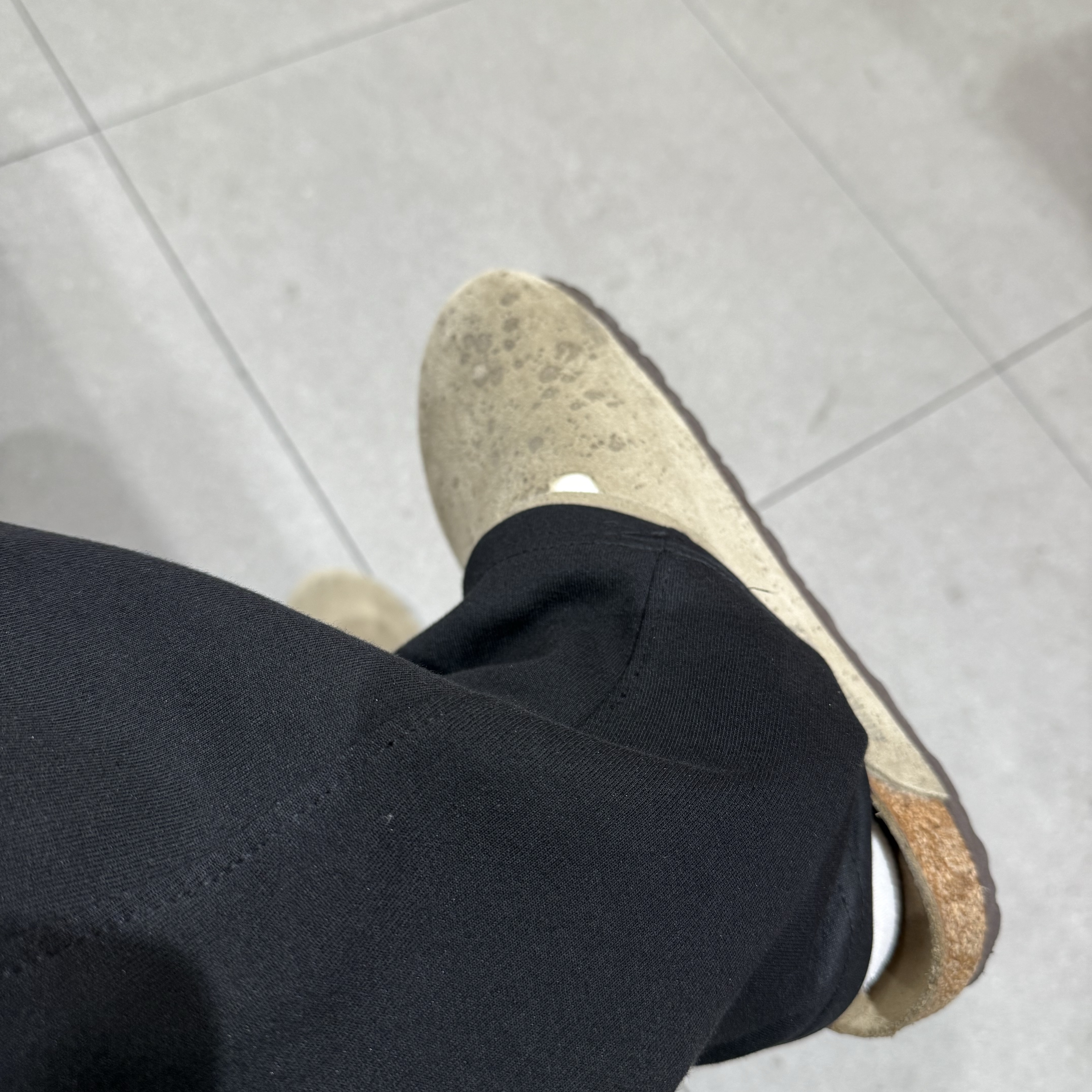 Birkenstock Boston Soft Footbed Taupe - Regular 착용 스타일