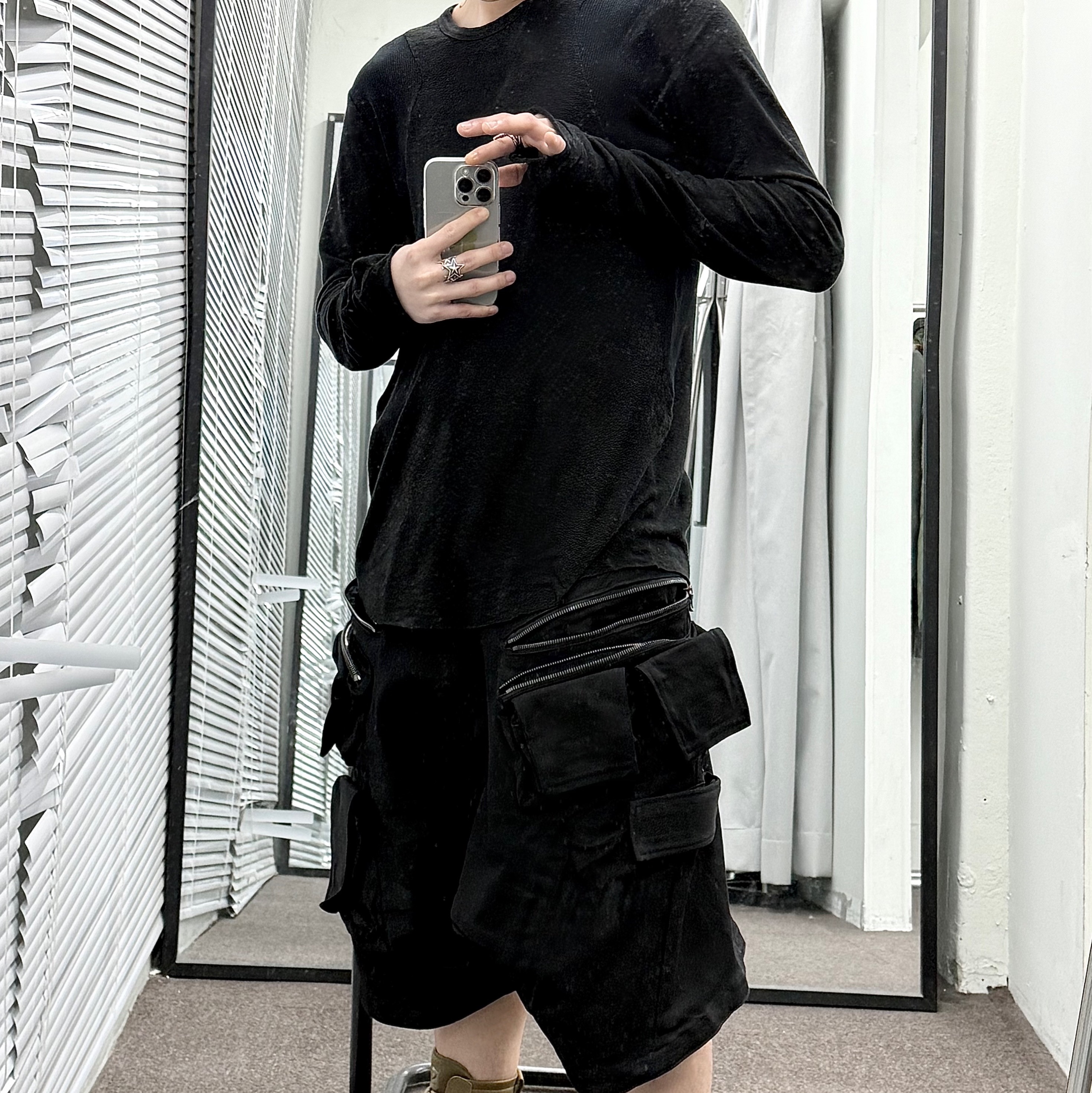 Balenciaga Ebay Zip-Up Hoodie Regular Fit Black 착용 스타일 - 2