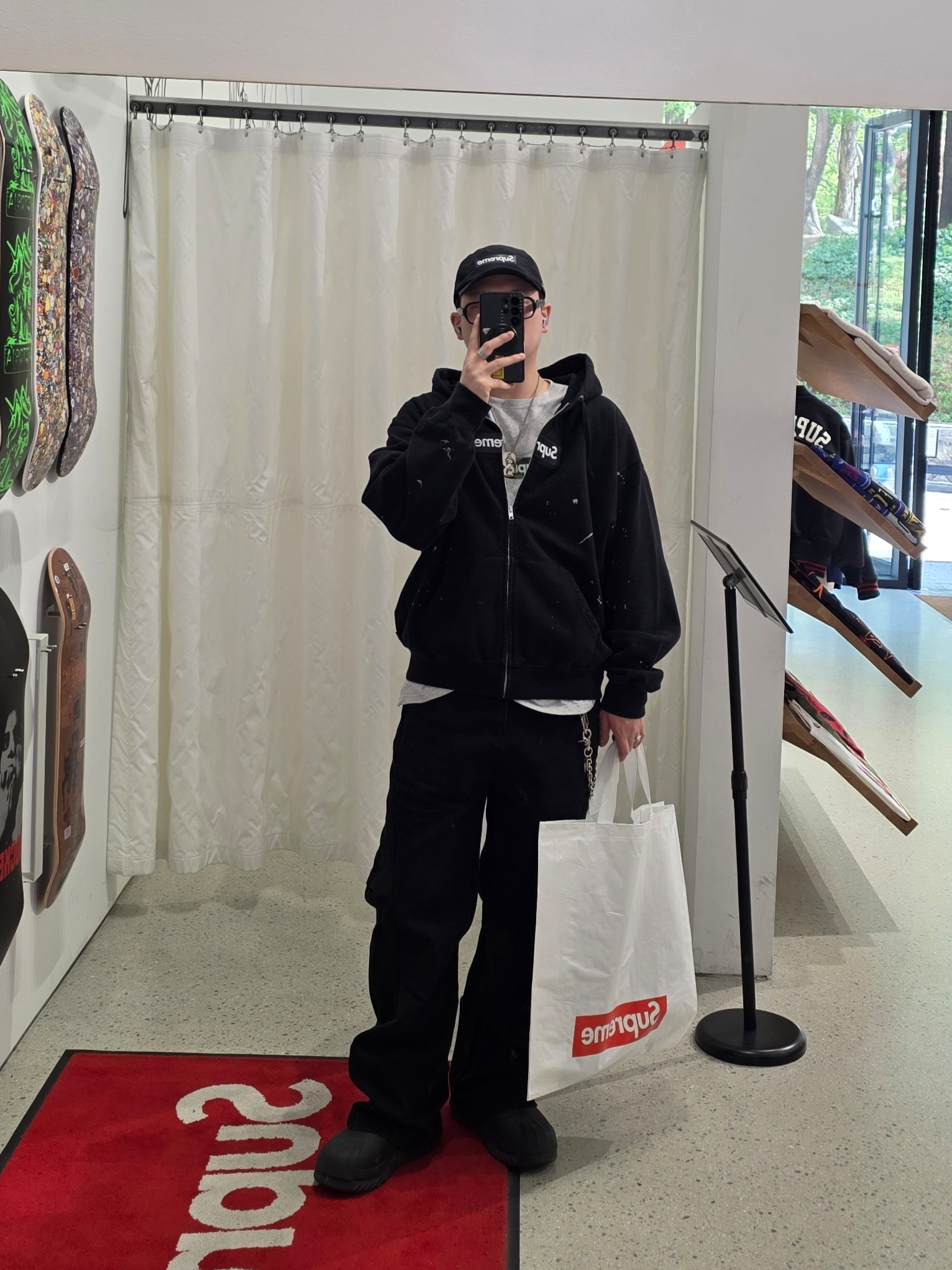 Supreme Mesh Side Panel Camp Cap Black - 24SS, Gentle Monster x Maison Margiela MM212 Black Clear 착용 스타일 - 1