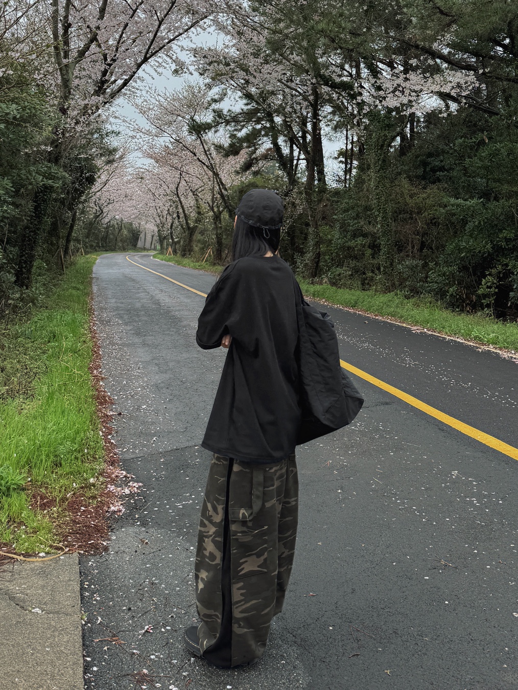 Supreme Shockcord Camp Cap Black - 21FW, Dr. Martens Reeder Wyoming Leather Utility Shoes Black 착용 스타일 - 3