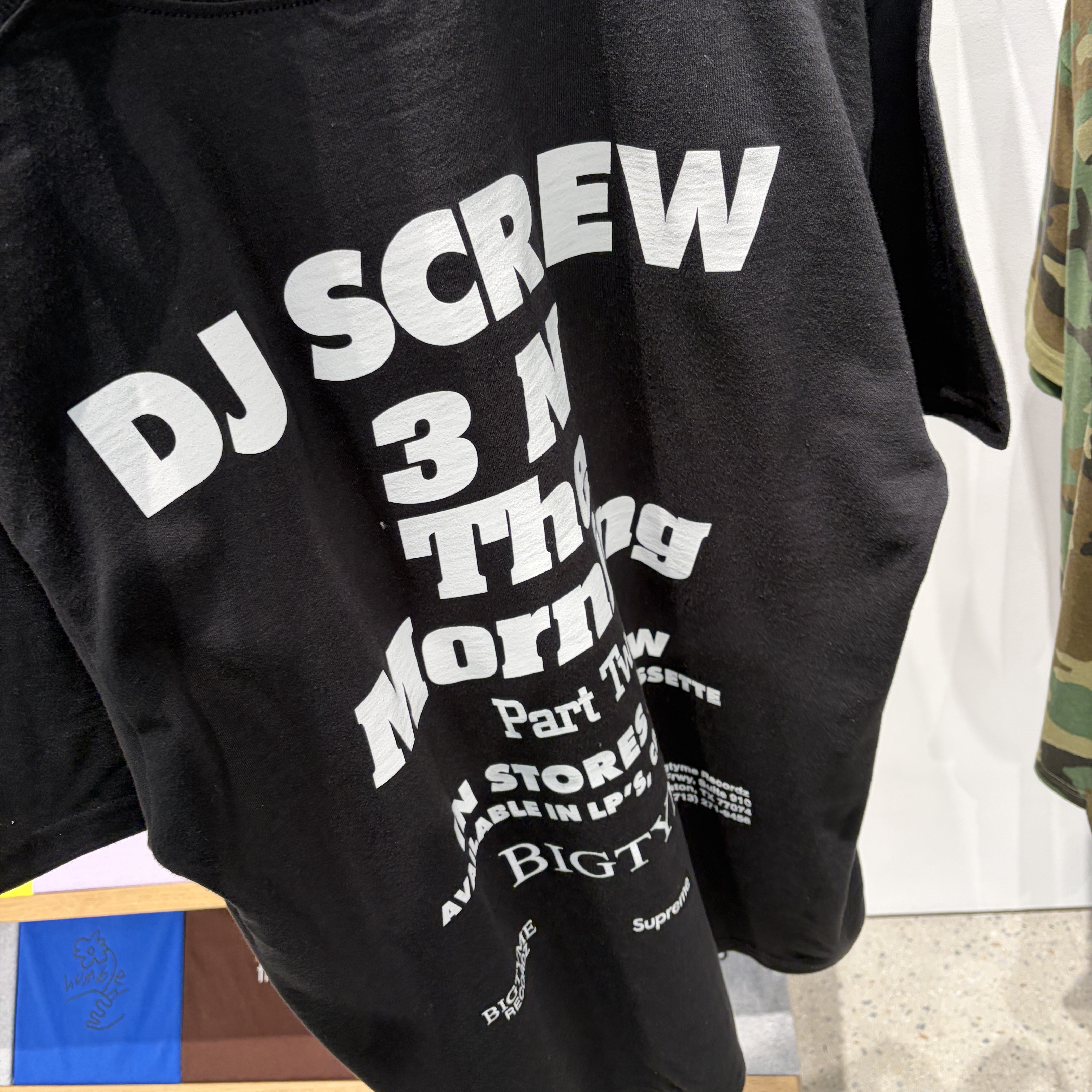 Supreme x DJ Screw SUC T-Shirt Black - 26SS 착용 스타일