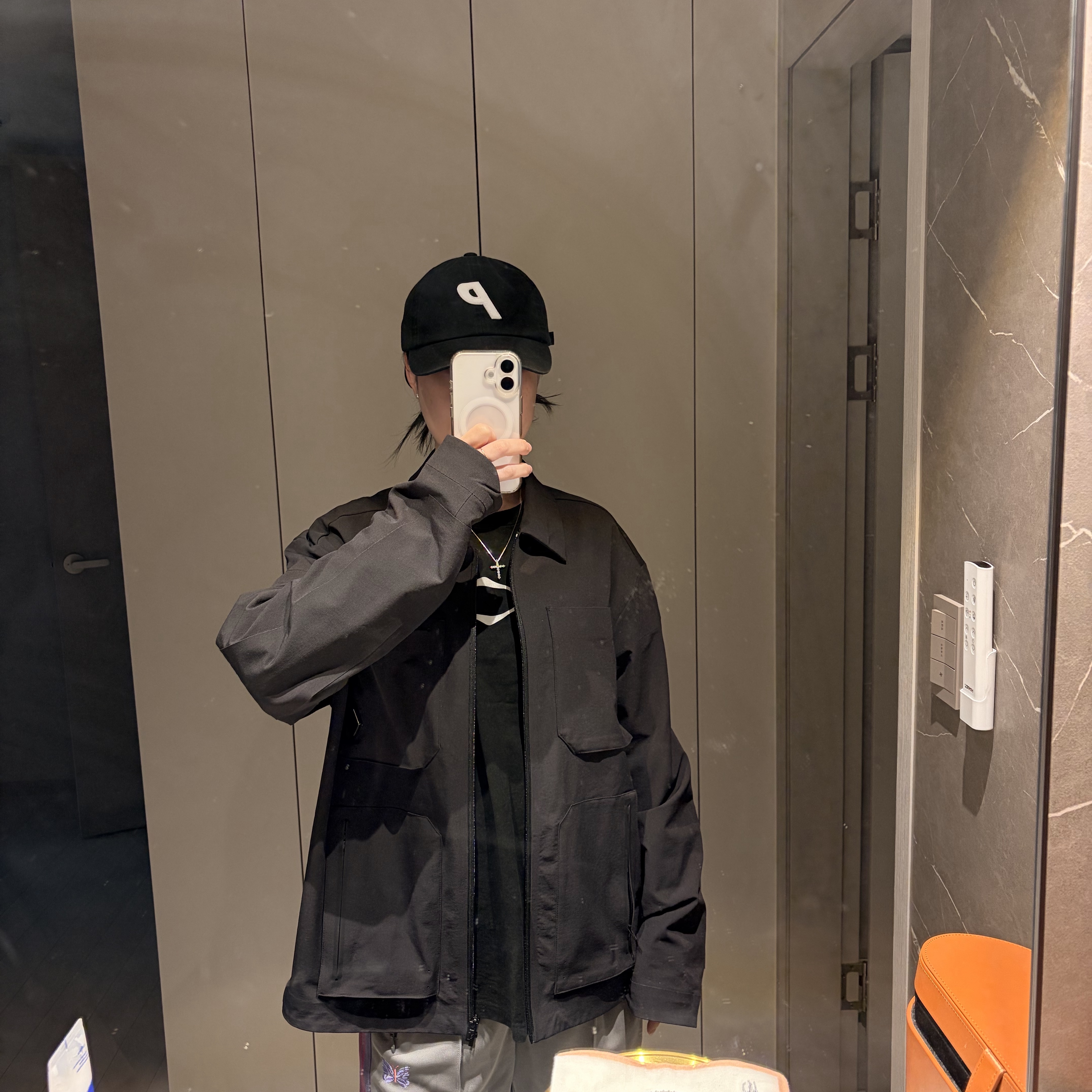 Palace P 6-Panel Black, Needles x Studious Track Pants Poly Smooth & Sweat Grey - Studious Exclusive 착용 스타일 - 2
