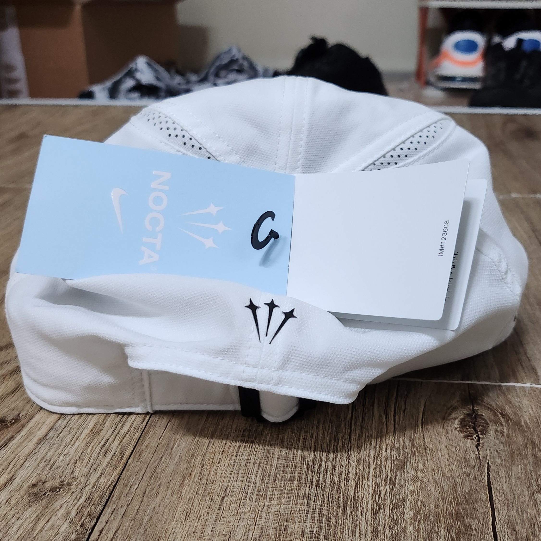 Nike x Drake Nocta Club Cap White, Nike x Drake Nocta Club Cap Black 착용 스타일 - 4