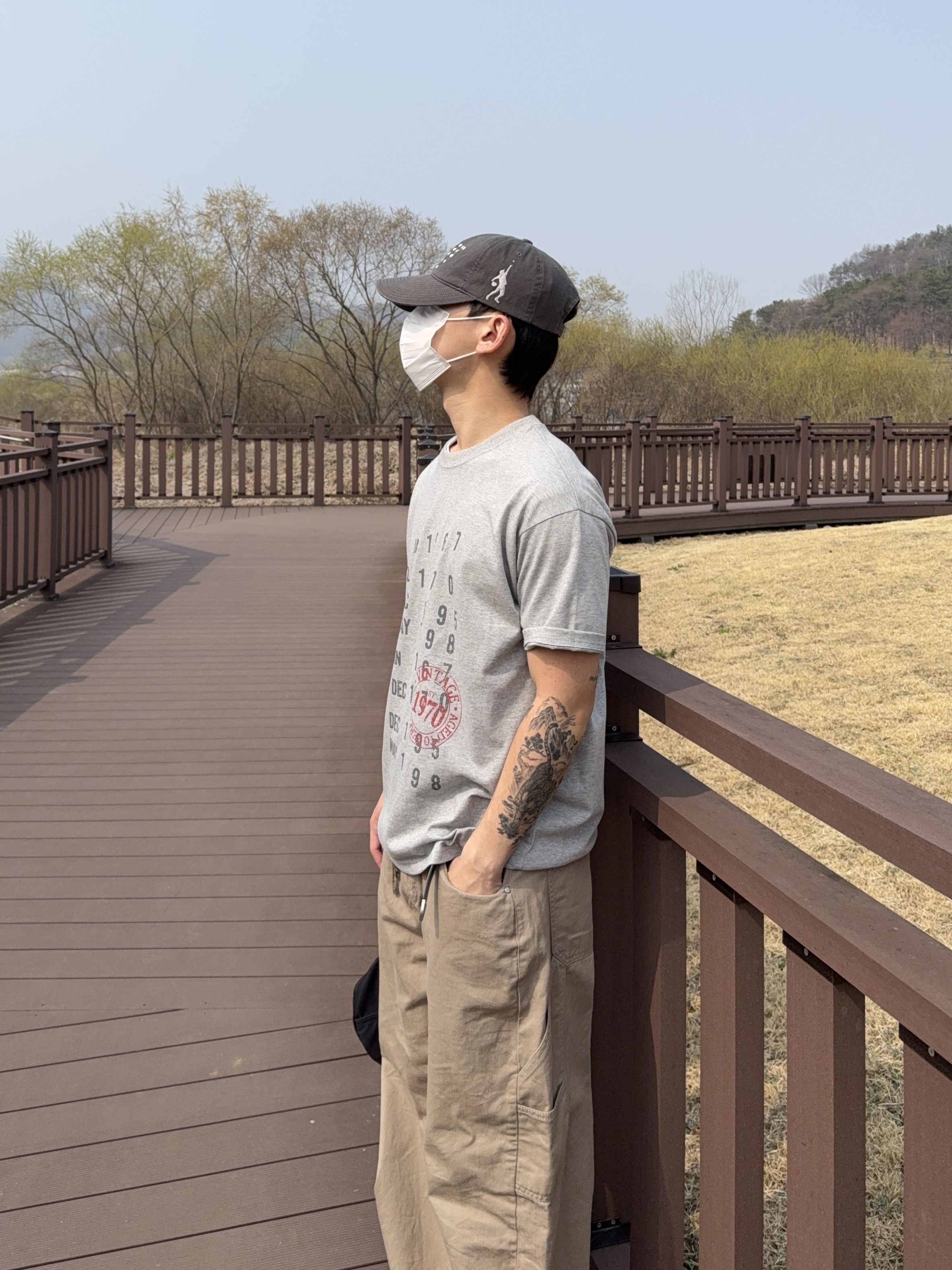 (W) Nike Air Force 1 '07 Low Triple Black, Nike Air Force 1 '07 Low Triple Black 착용 스타일 - 3