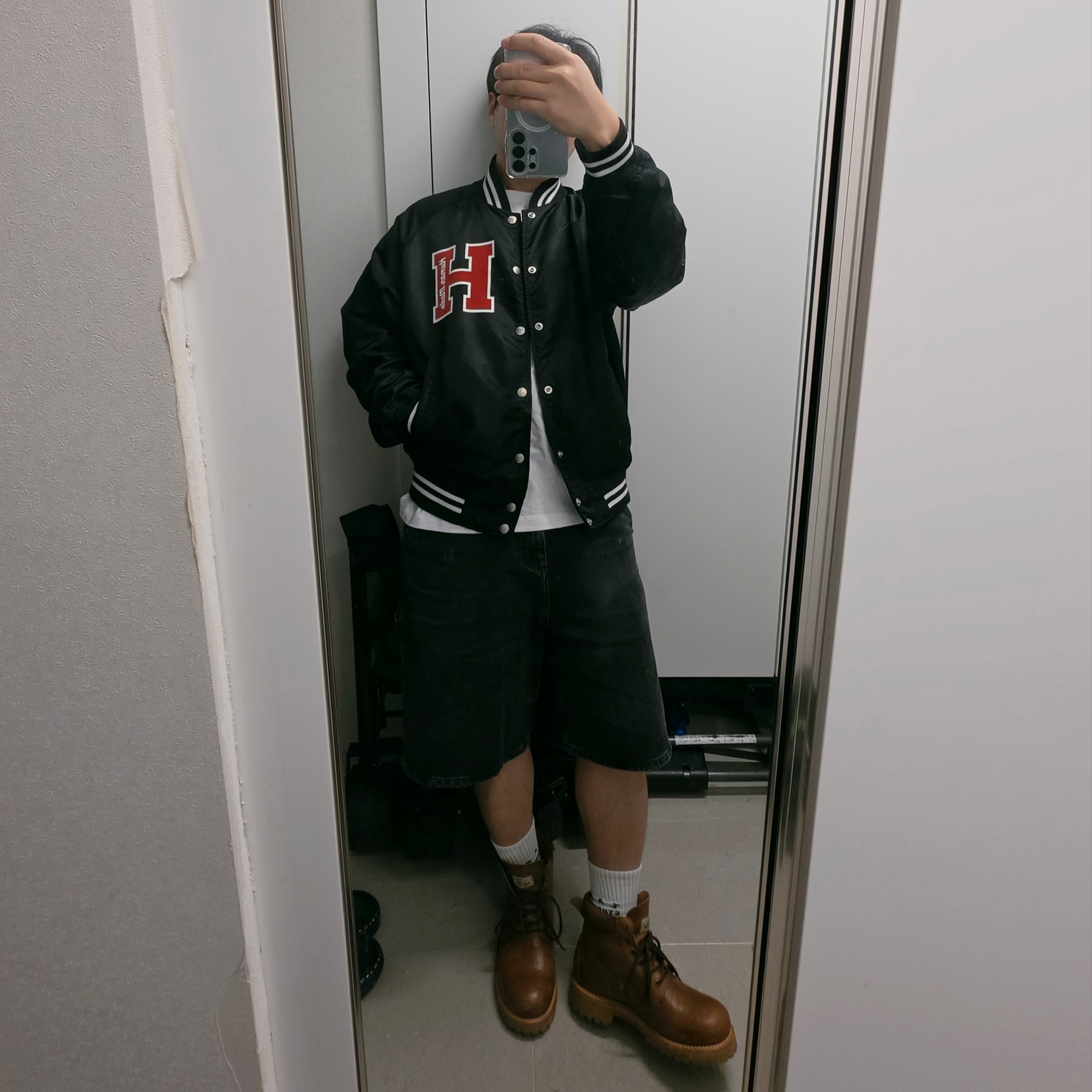 Human Made Nylon Stadium Jacket Black 착용 스타일