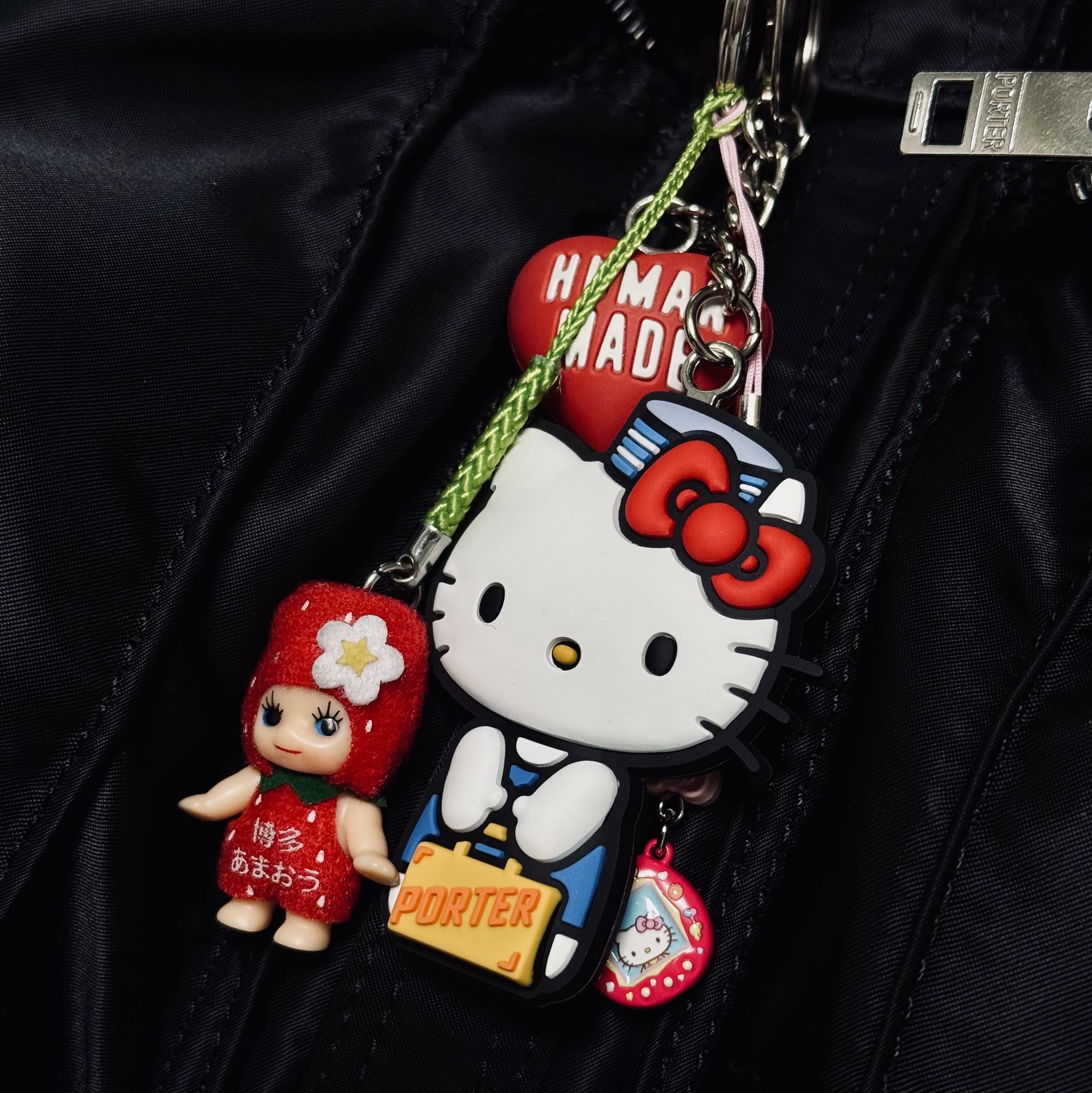 Porter x Hello Kitty Key Charm, Human Made Heart Rubber Key Chain Red 착용 스타일