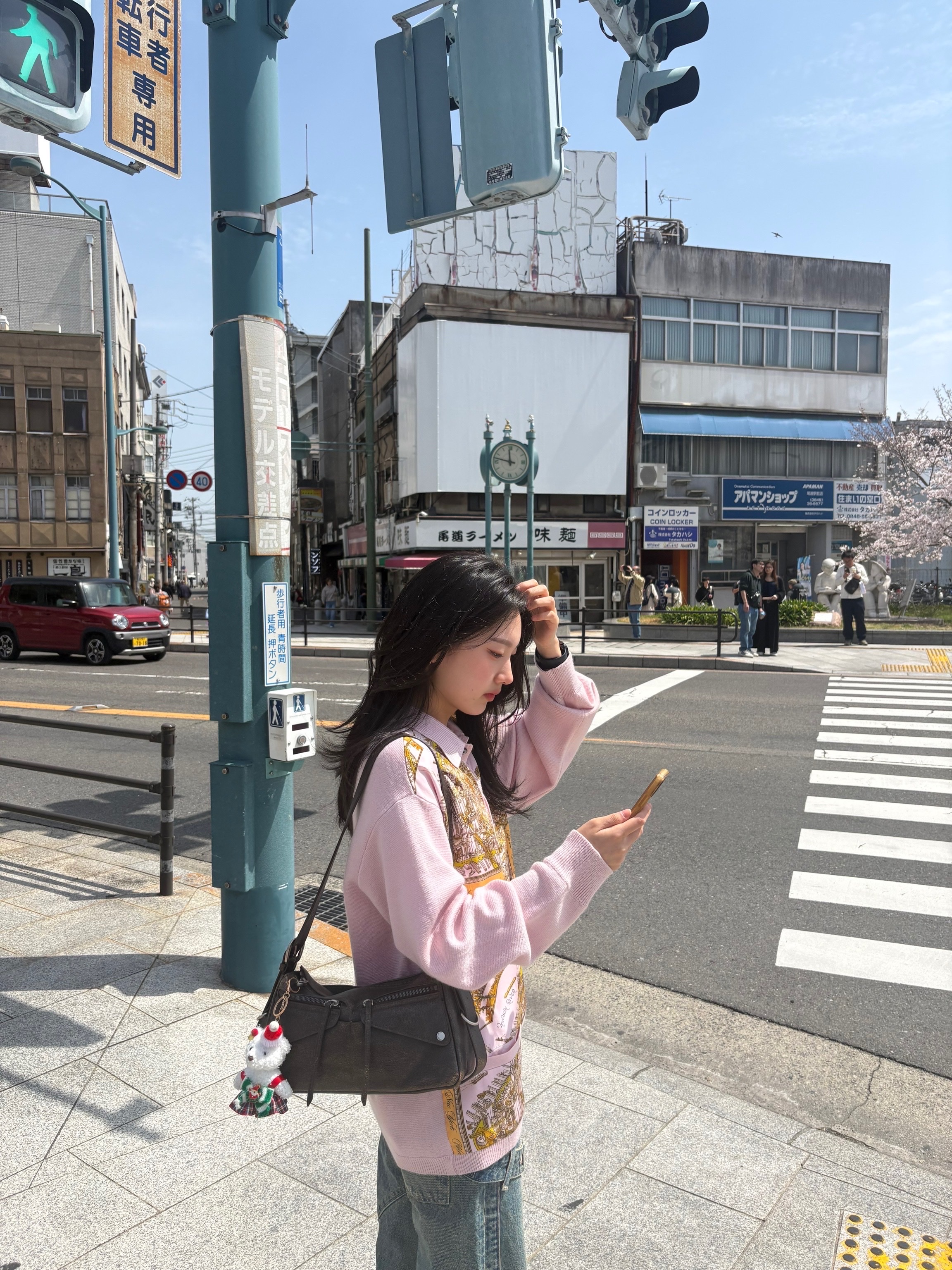Supreme Silk Map Cardigan Pink - 23FW, Adidas x Song for the Mute Shadowturf Dark Brown 착용 스타일 - 1